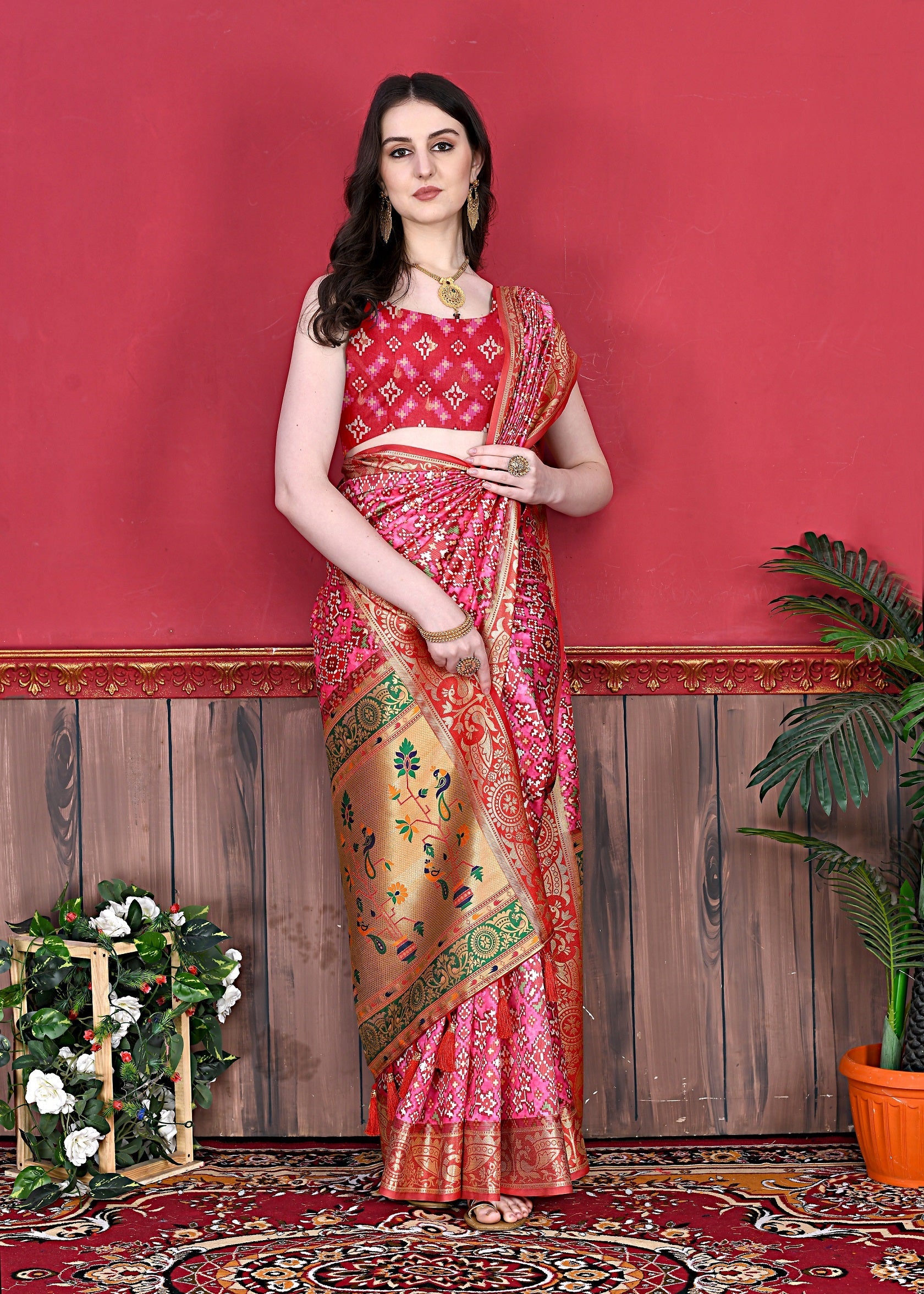 Vedant Vastram Pink Color Kanjeevaram Silk Saree - Pink