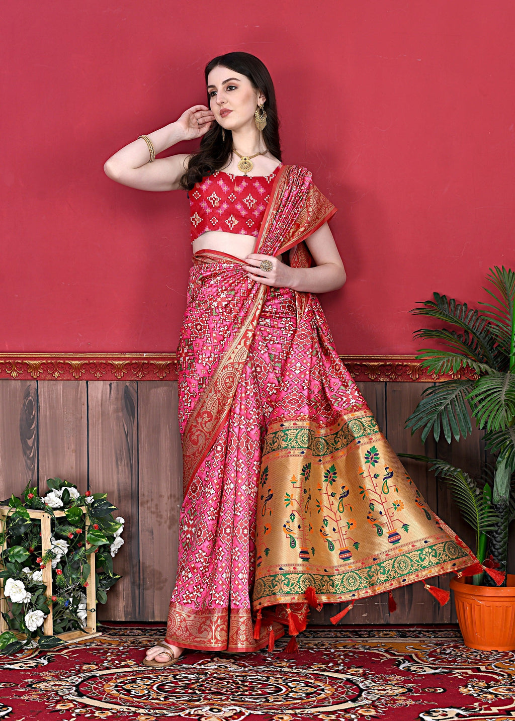 Vedant Vastram Pink Color Kanjeevaram Silk Saree - Pink