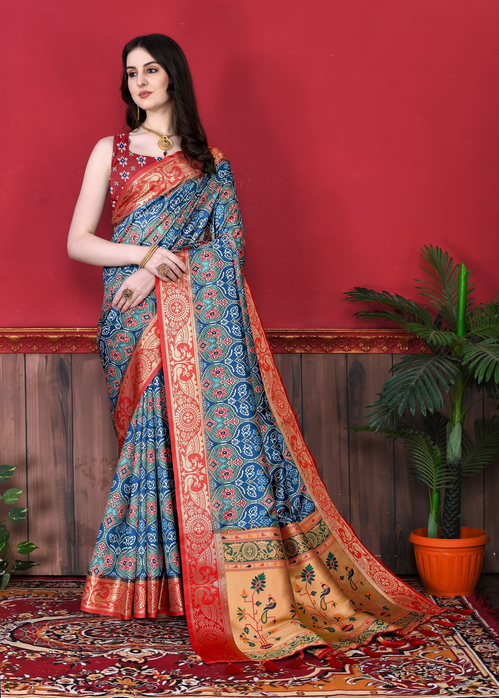 Vedant Vastram Royal Blue Color Kanjeevaram Silk Saree - Royal Blue
