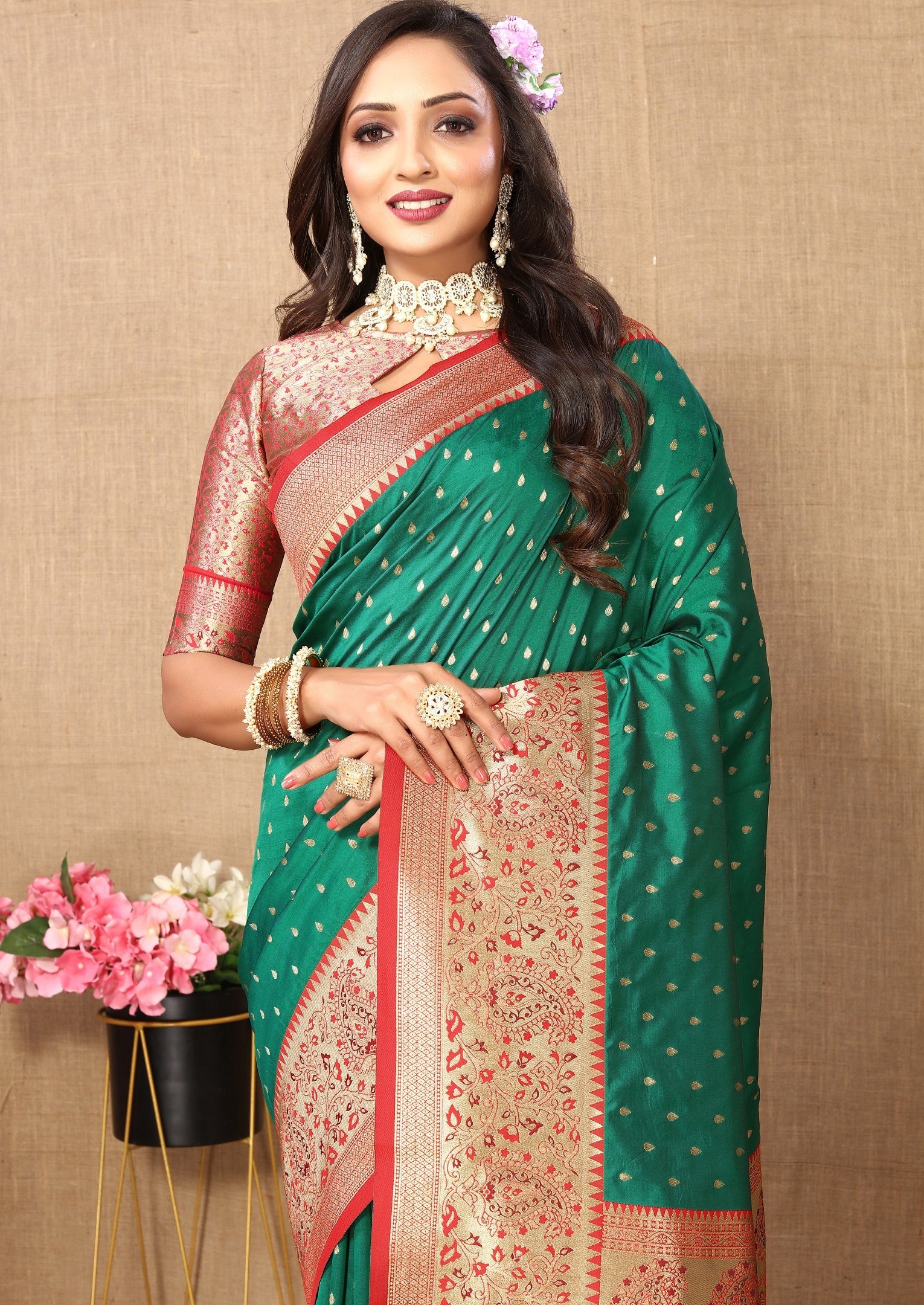 Vedant Vastram Green Color Kanjeevaram Silk Saree - Green - Distacart