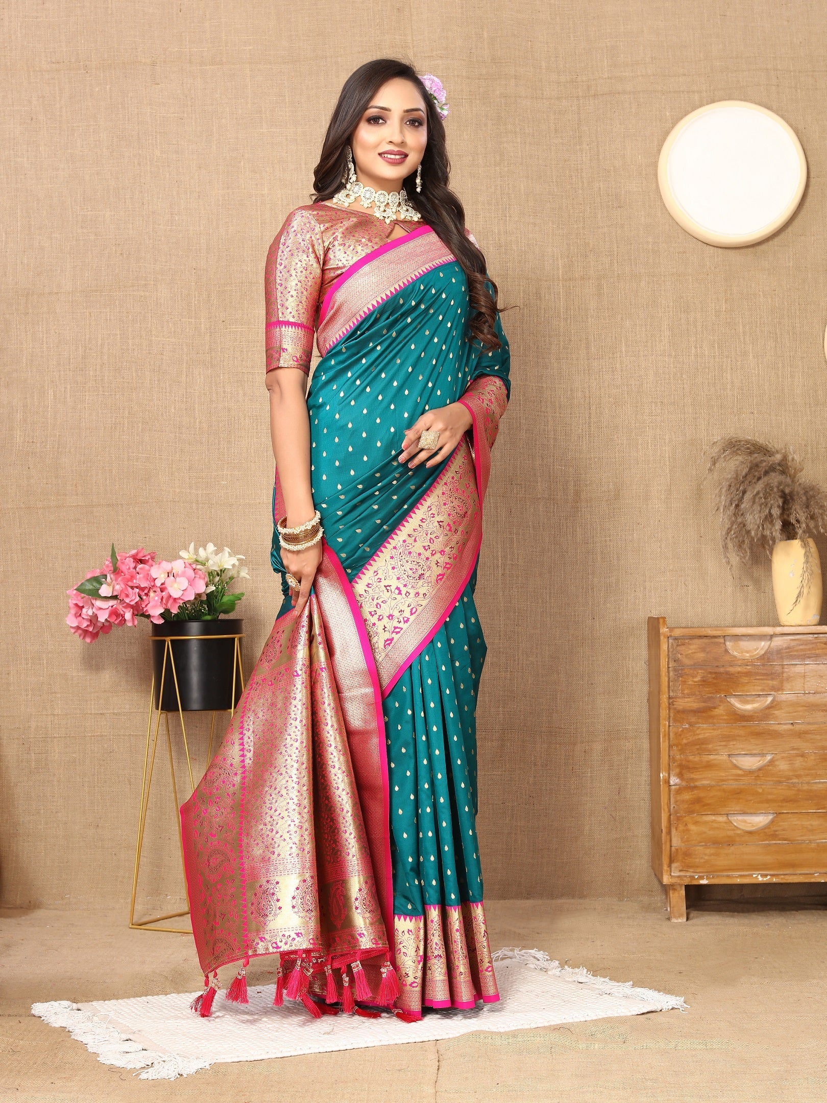 Vedant Vastram Rama Color Kanjeevaram Silk Saree - Rama - Distacart