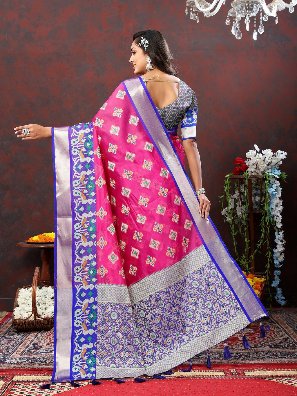 Vedant Vastram Rani Pink Color Kanjeevaram Patola Silk Saree - Rani Pink