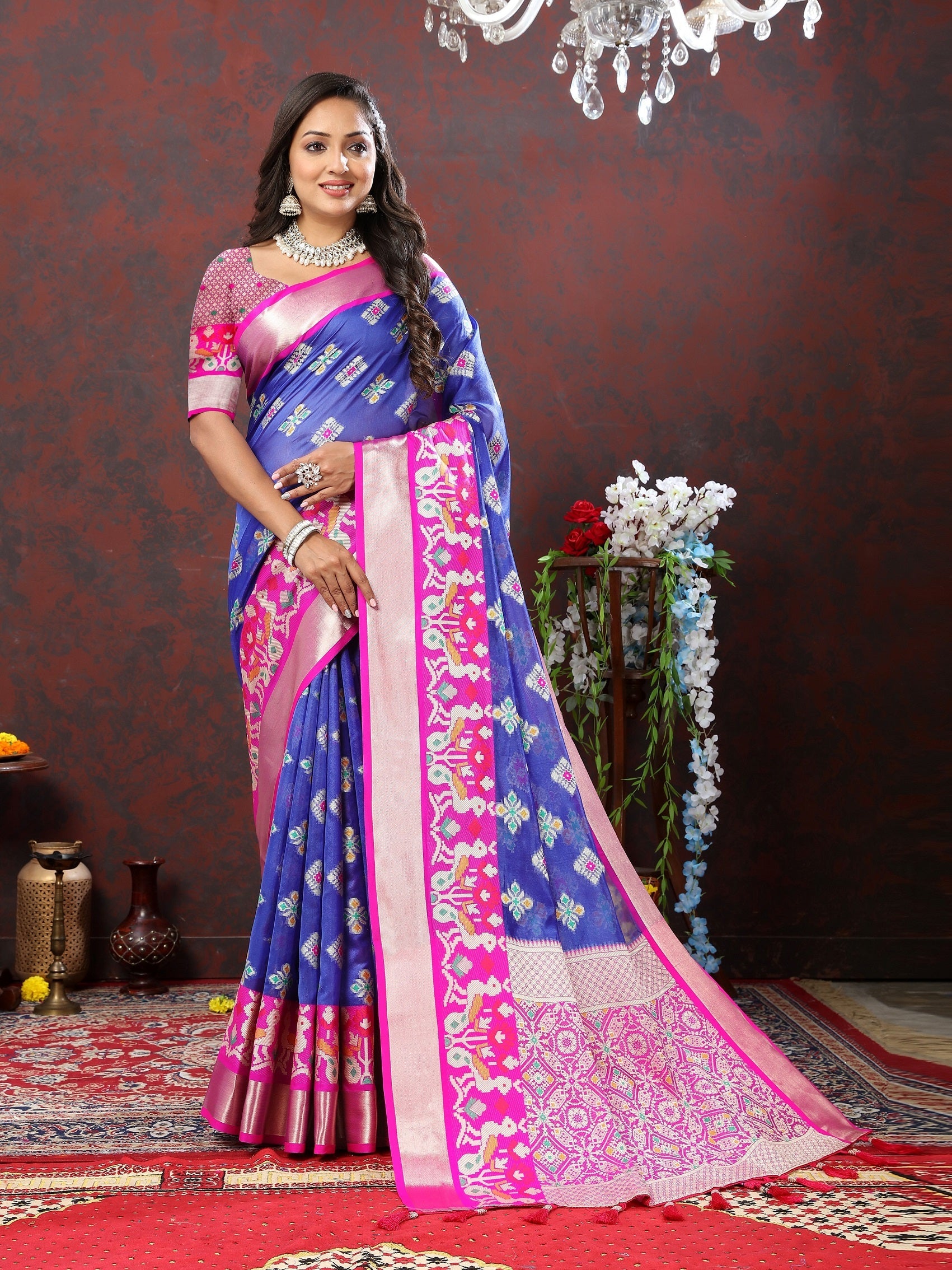 Vedant Vastram Royal Blue Color Kanjeevaram Patola Silk Saree - Royal Blue