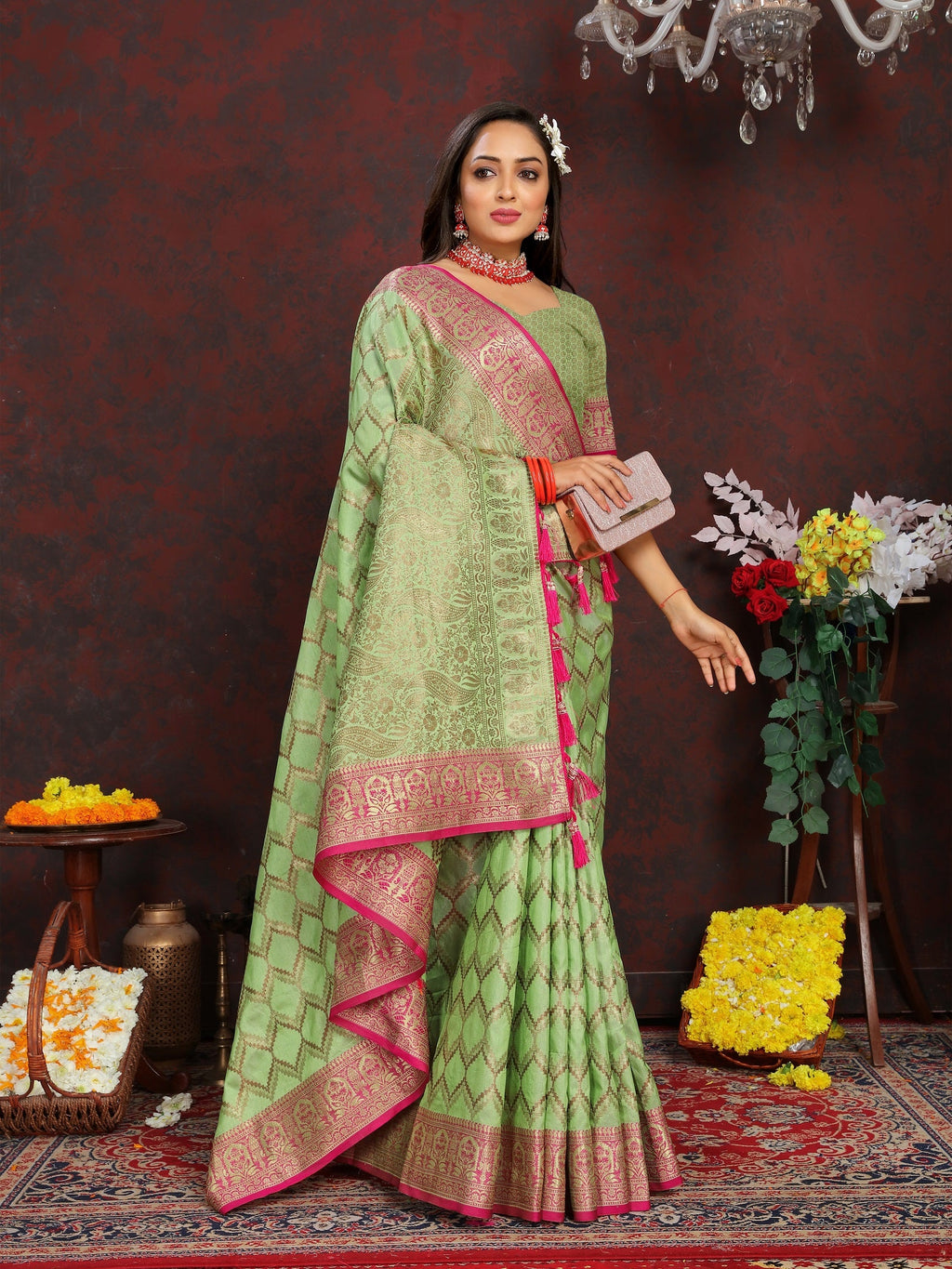 Vedant Vastram Parrot Color Banarasi Silk Saree - Parrot