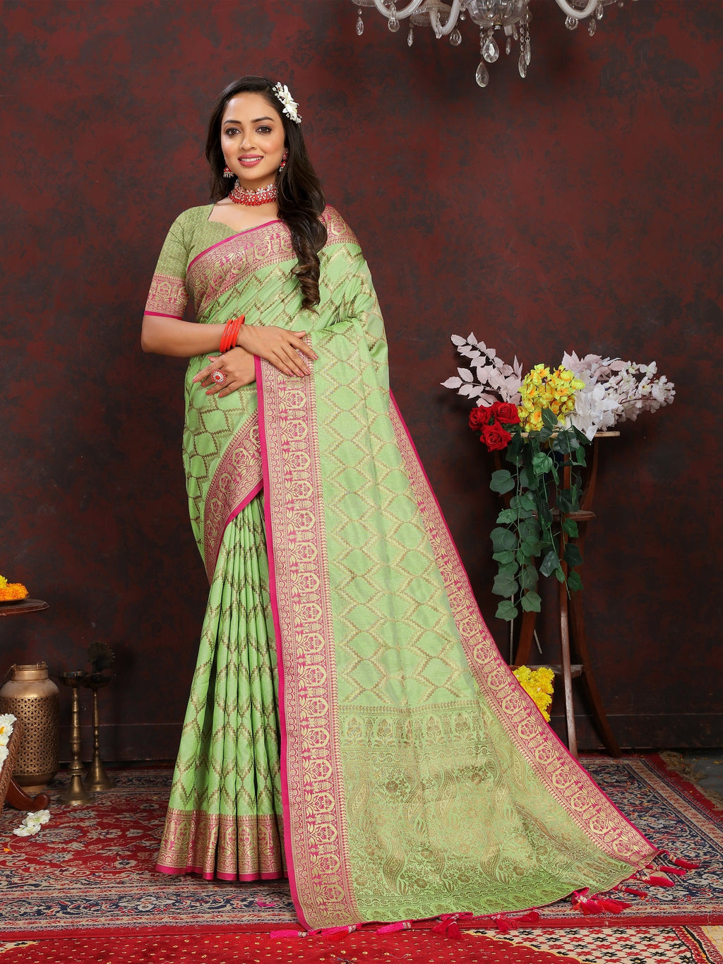 Vedant Vastram Parrot Color Banarasi Silk Saree - Parrot