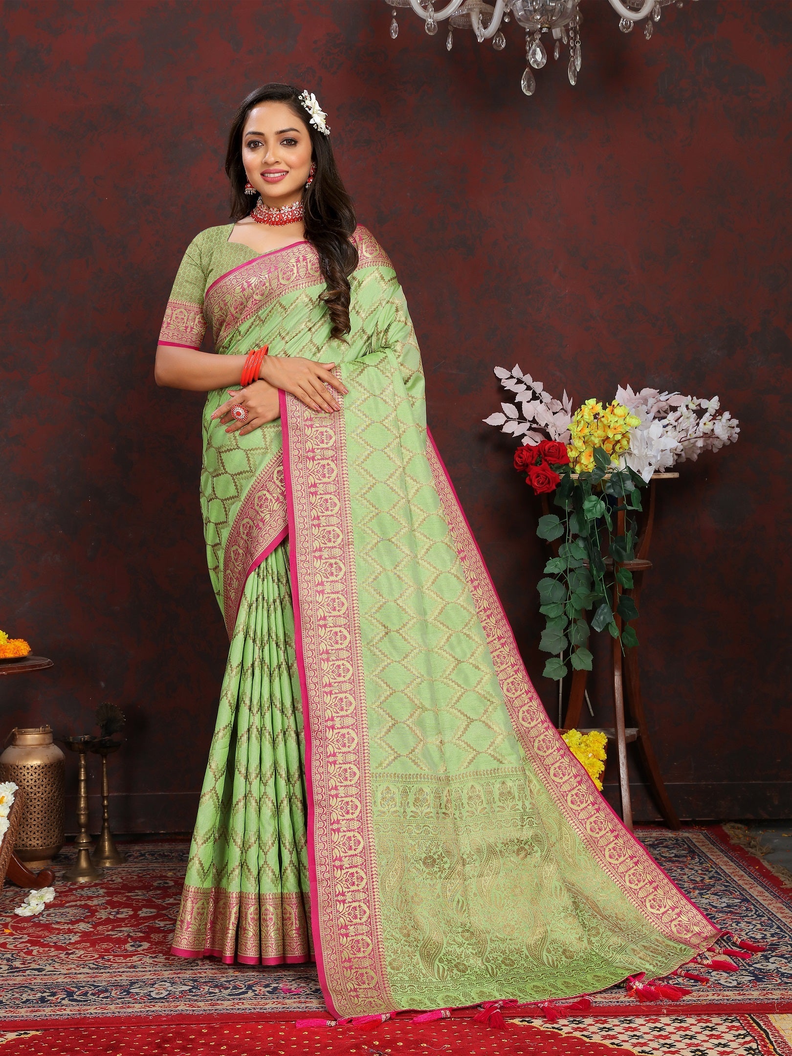Vedant Vastram Parrot Color Banarasi Silk Saree - Parrot