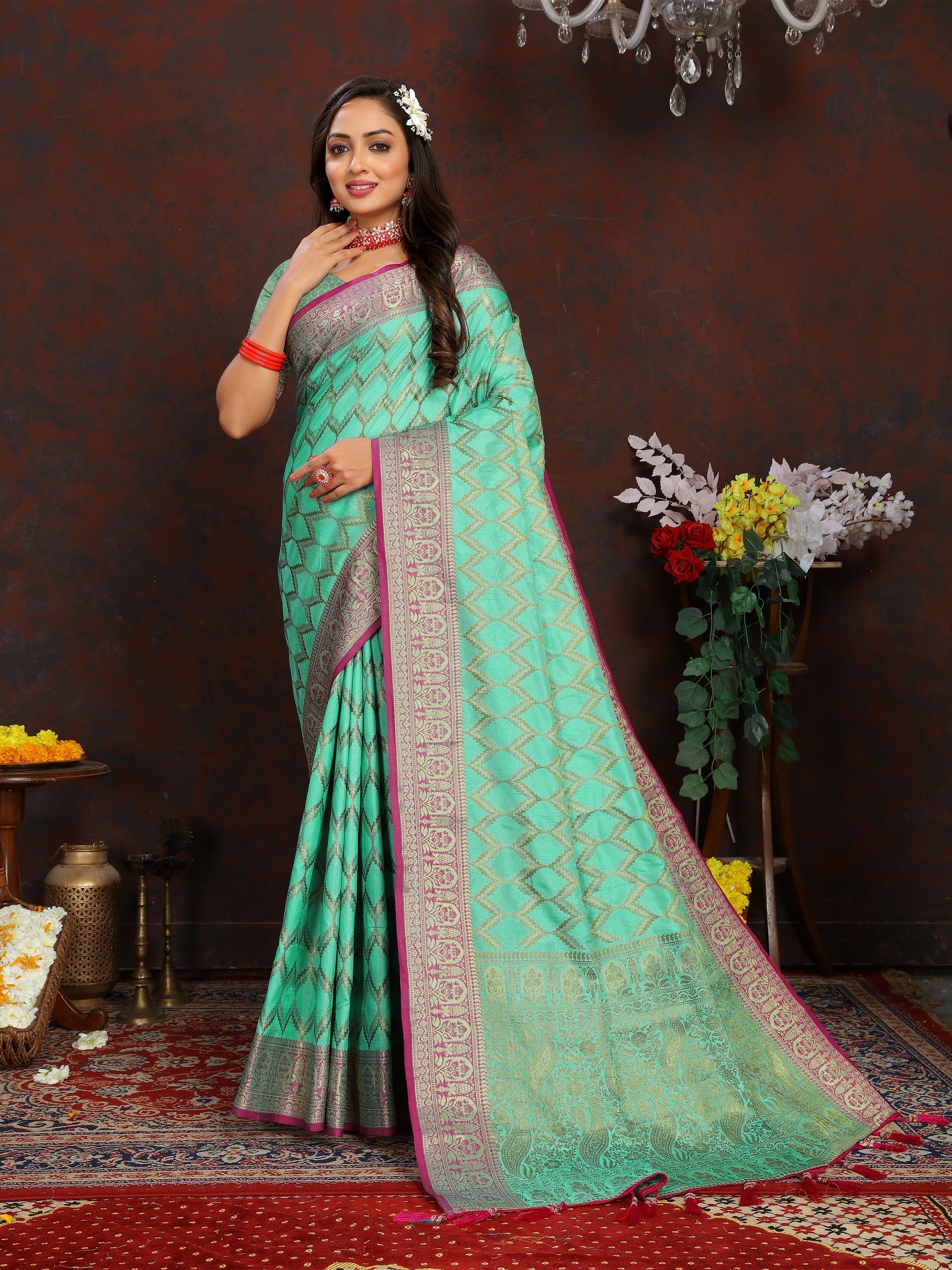 Vedant Vastram See Green Color Banarasi Silk Saree - See Green