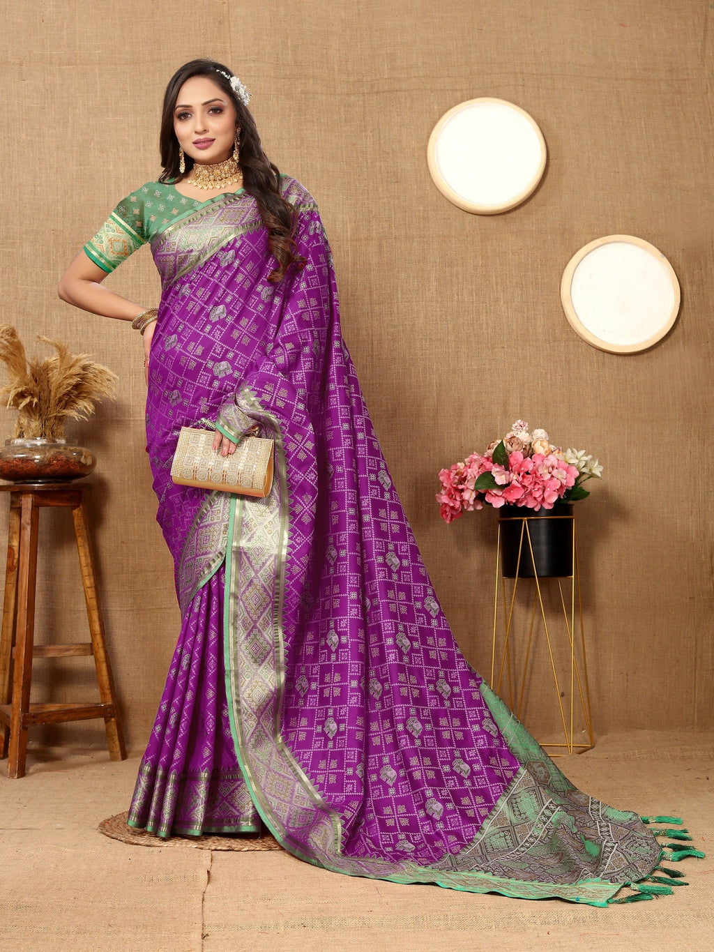 Vedant Vastram Purple Color Kanjeevaram Patola Silk Saree - Purple