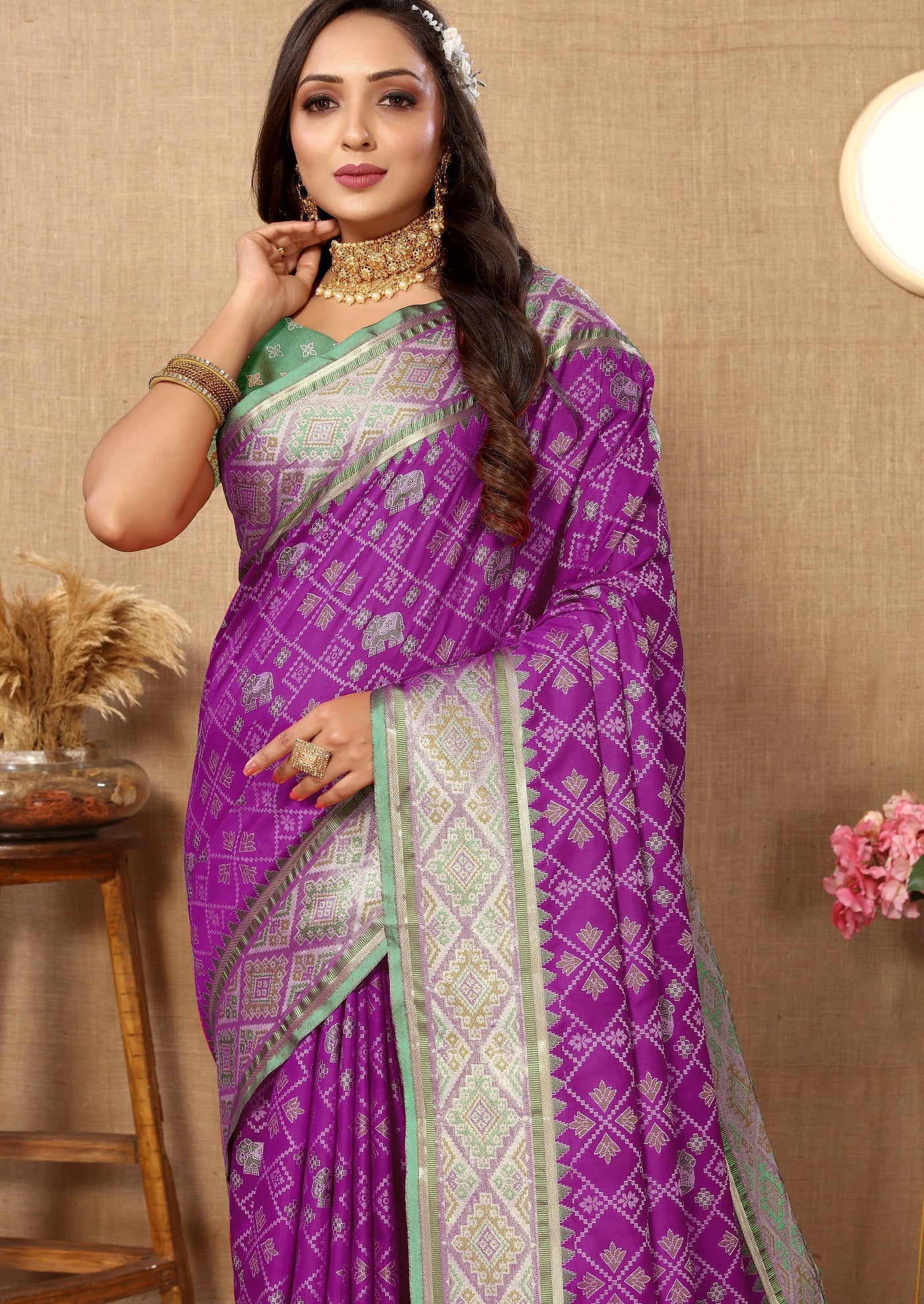 Vedant Vastram Purple Color Kanjeevaram Patola Silk Saree - Purple