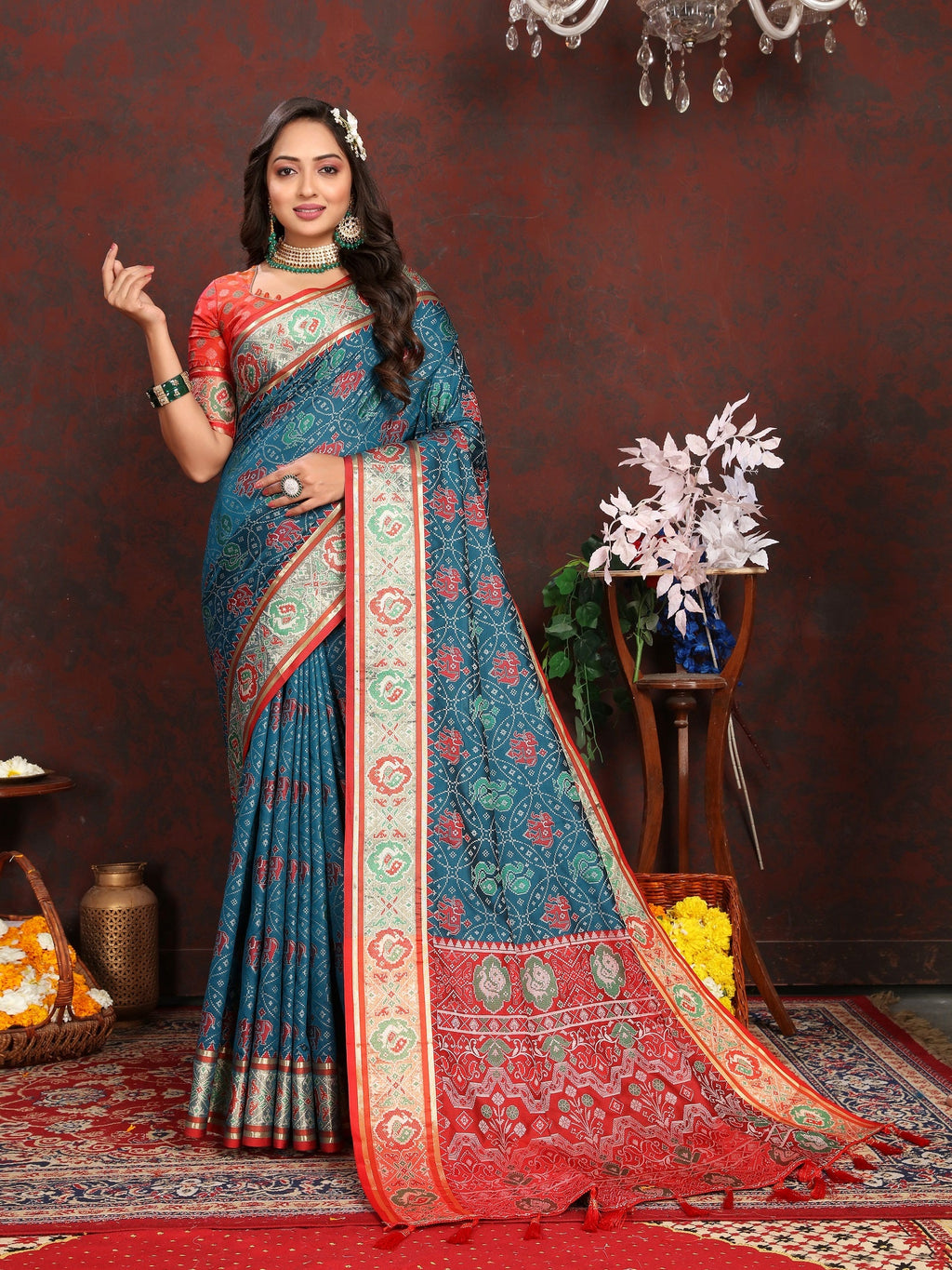 Vedant Vastram Navy Blue Color Kanjeevaram Patola Silk Saree - Navy Blue