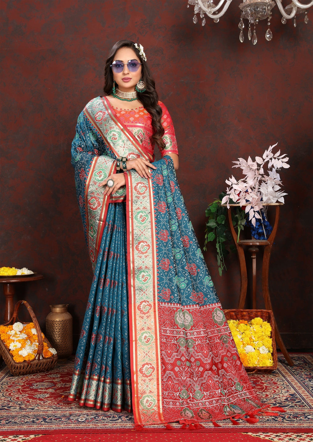 Vedant Vastram Navy Blue Color Kanjeevaram Patola Silk Saree - Navy Blue