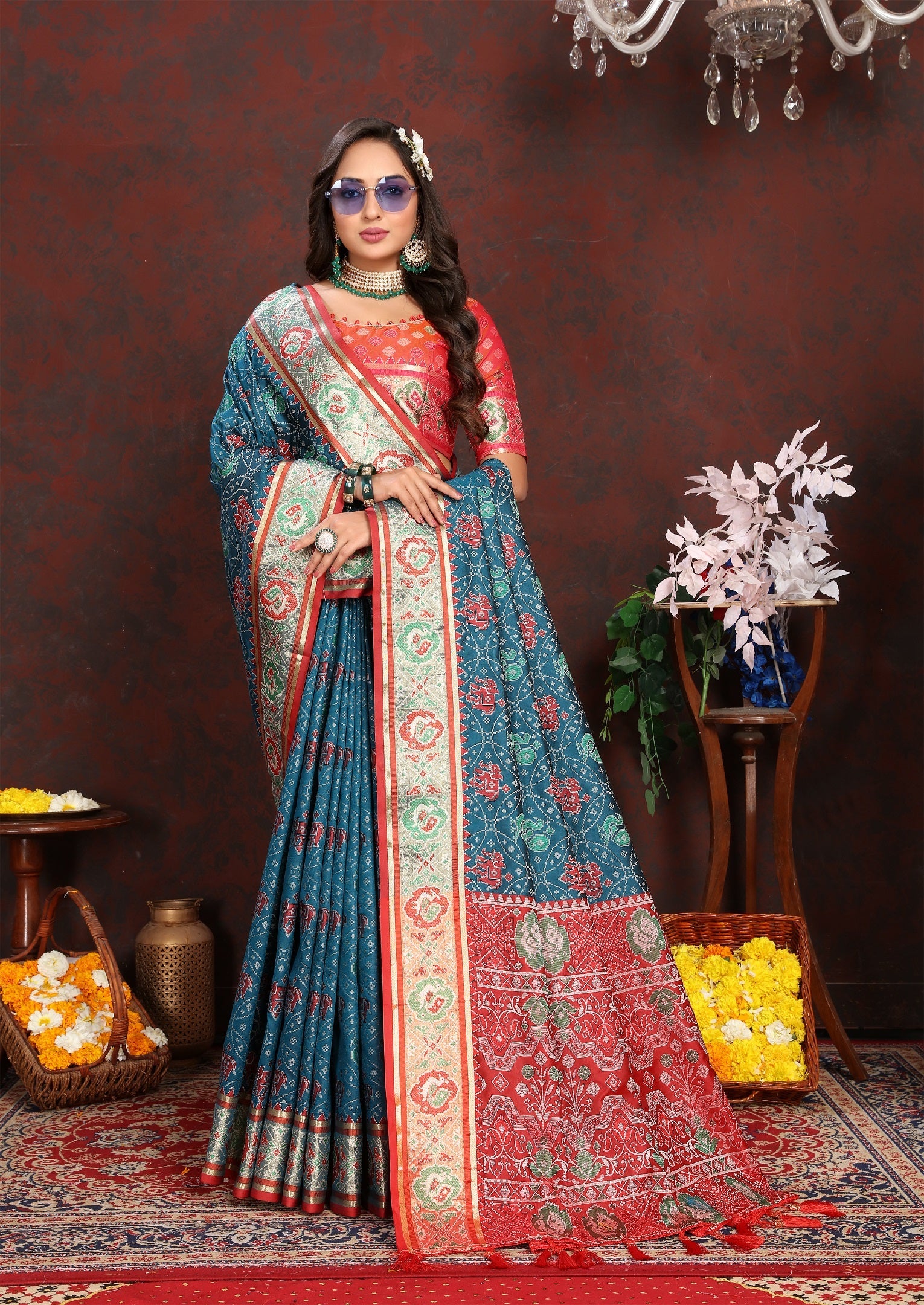 Vedant Vastram Navy Blue Color Kanjeevaram Patola Silk Saree - Navy Blue