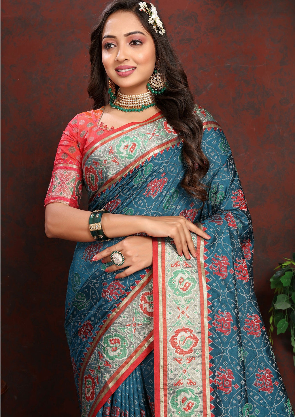 Vedant Vastram Navy Blue Color Kanjeevaram Patola Silk Saree - Navy Blue