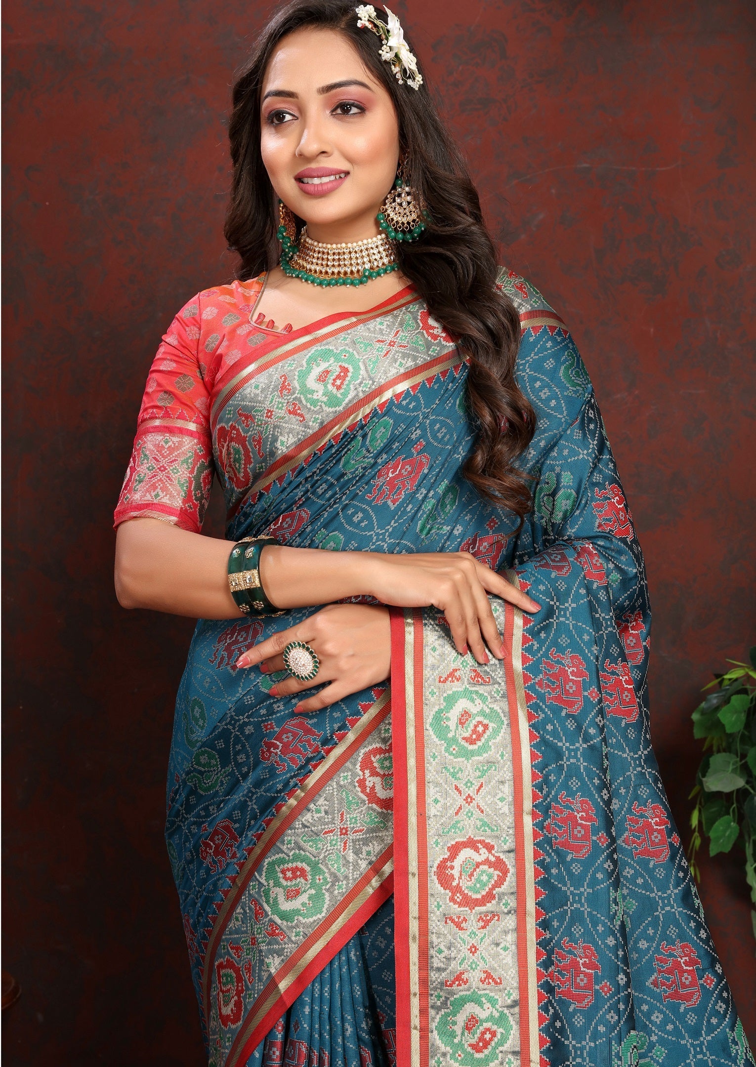 Vedant Vastram Navy Blue Color Kanjeevaram Patola Silk Saree - Navy Blue