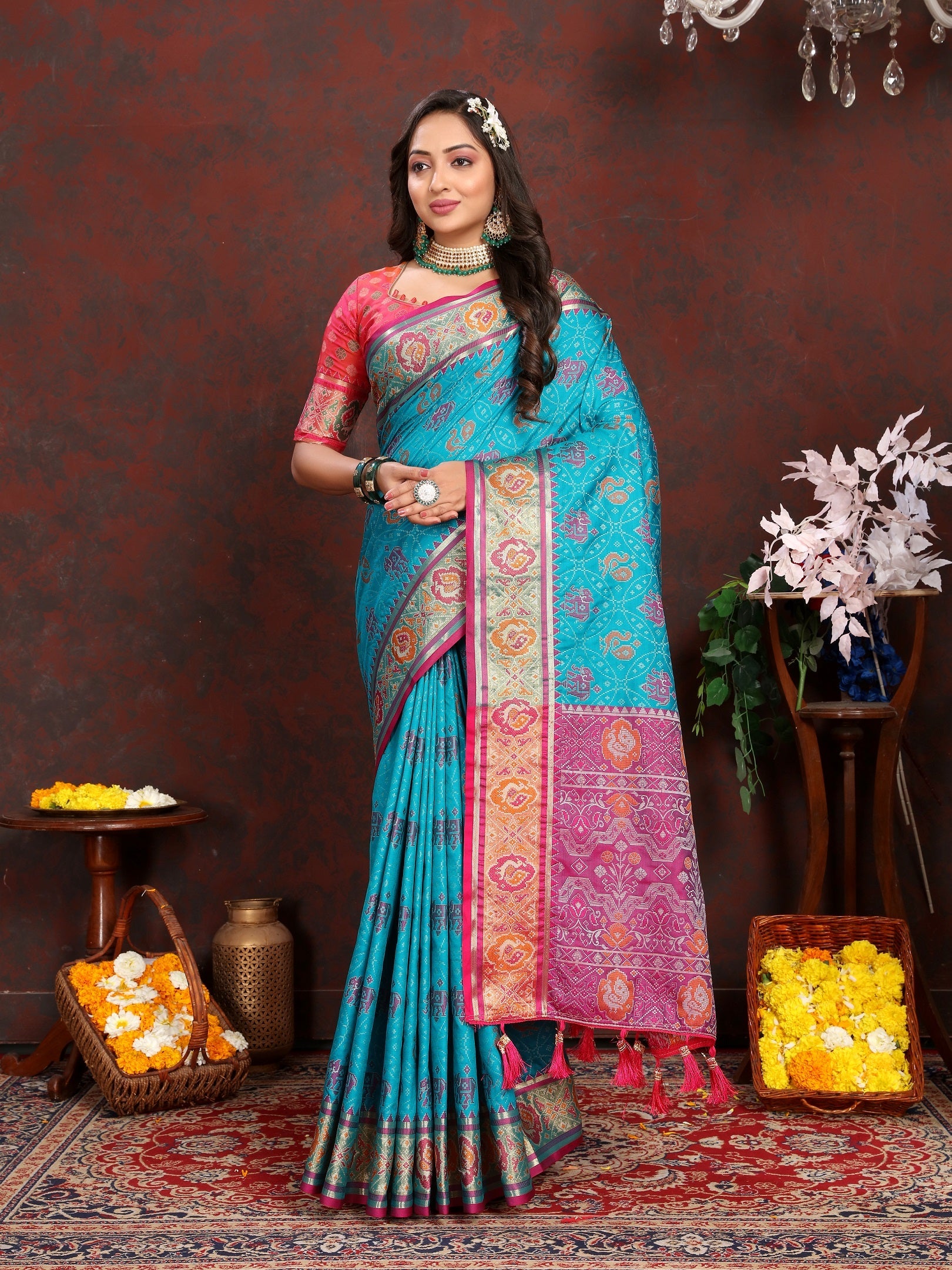 Vedant Vastram Rama Color Kanjeevaram Patola Silk Saree - Rama