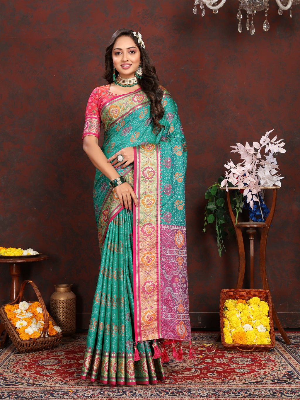 Vedant Vastram See Green Color Kanjeevaram Patola Silk Saree - See Green