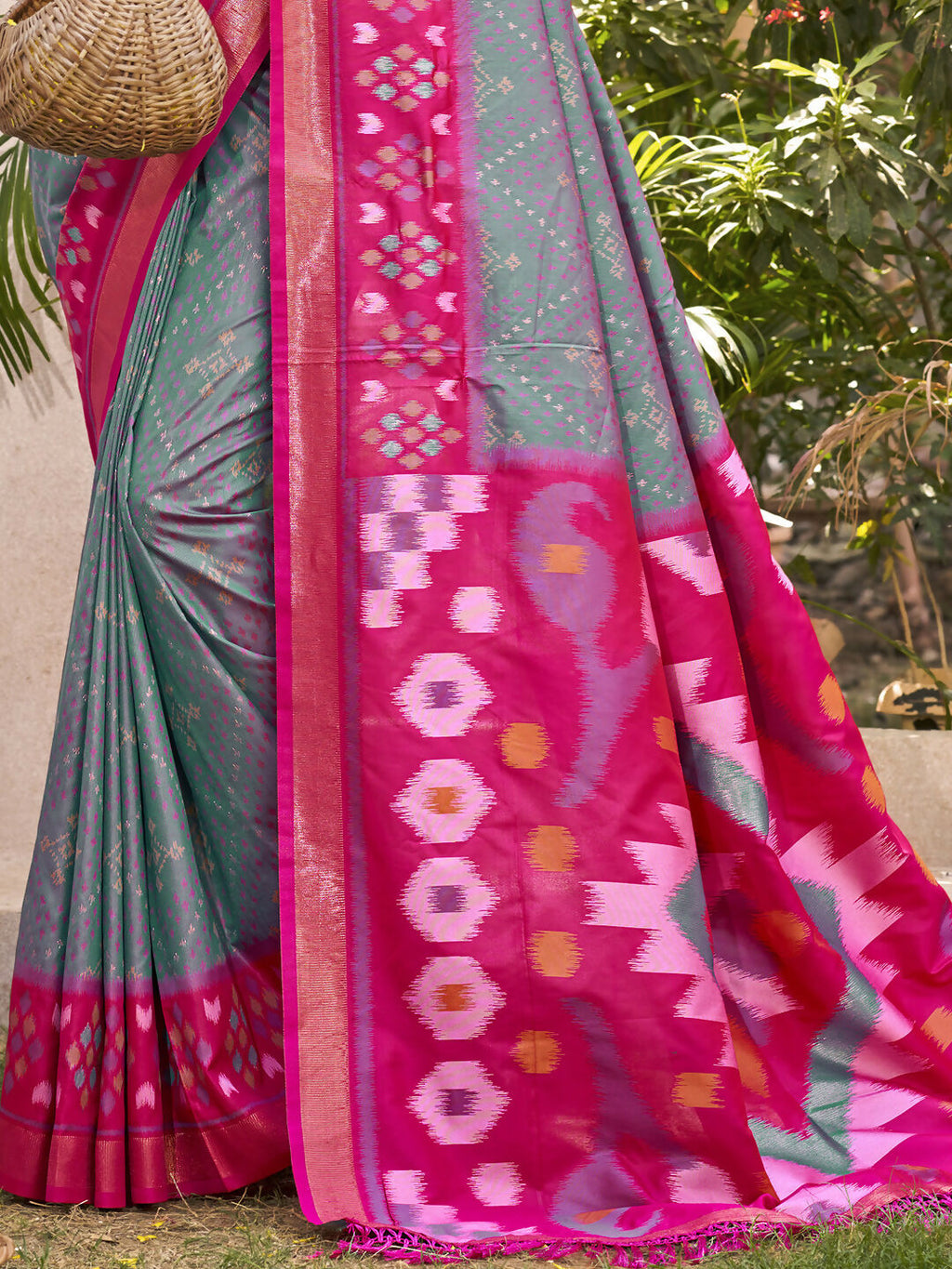 Shree Shyam Fashion Pochampalli Silk Grey Saree - Distacart