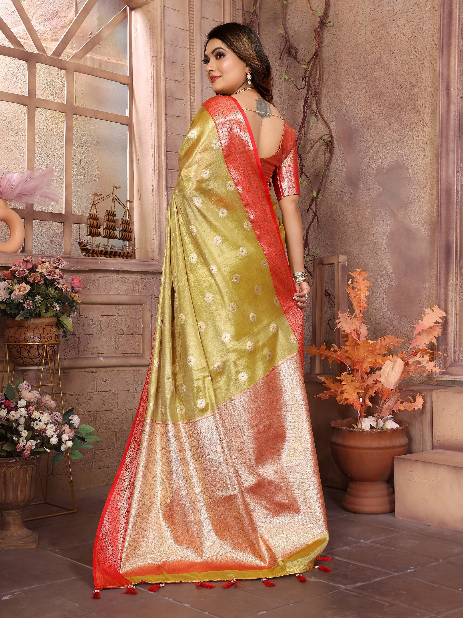 Vedant Vastram Tissue Silk Kanjeevaram Silk Saree - Olive