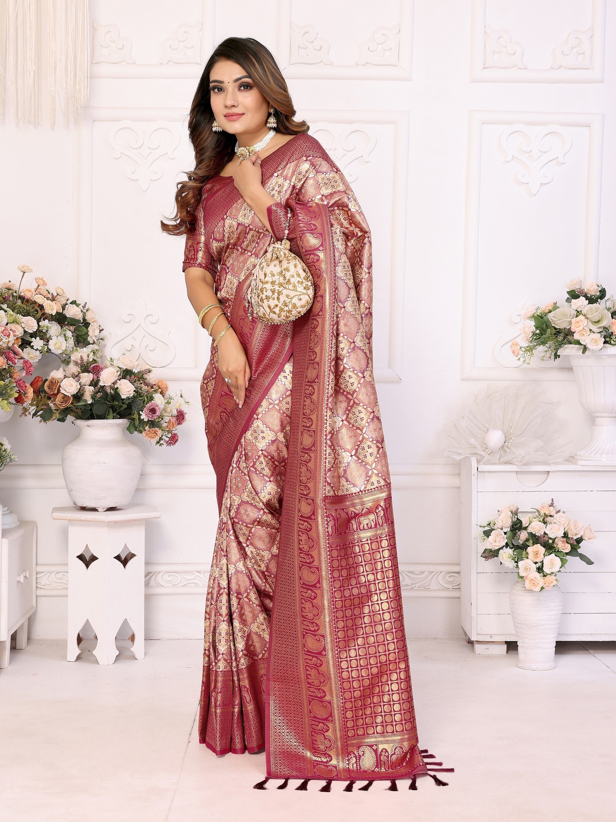 Vedant Vastram Soft Litchi Silk Kanjeevaram Silk Saree - Maroon