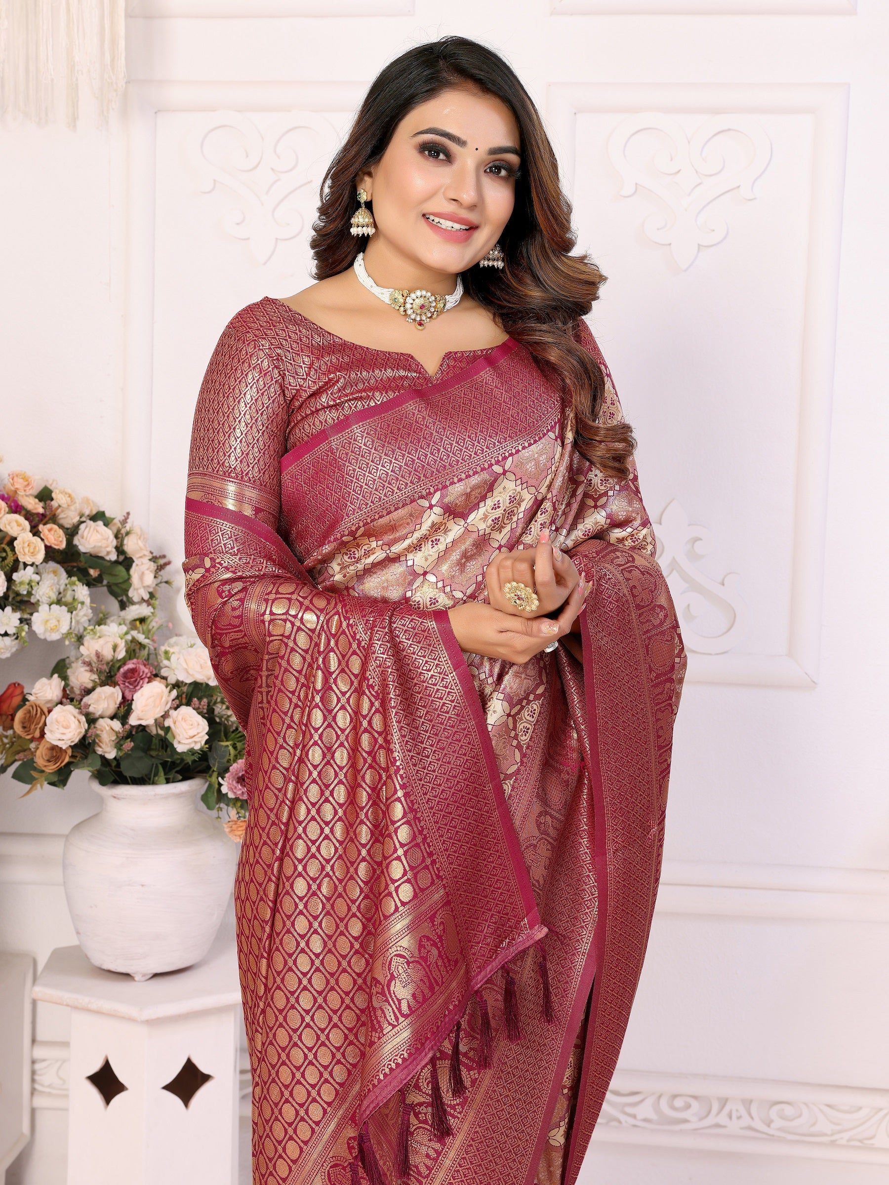 Vedant Vastram Soft Litchi Silk Kanjeevaram Silk Saree - Maroon