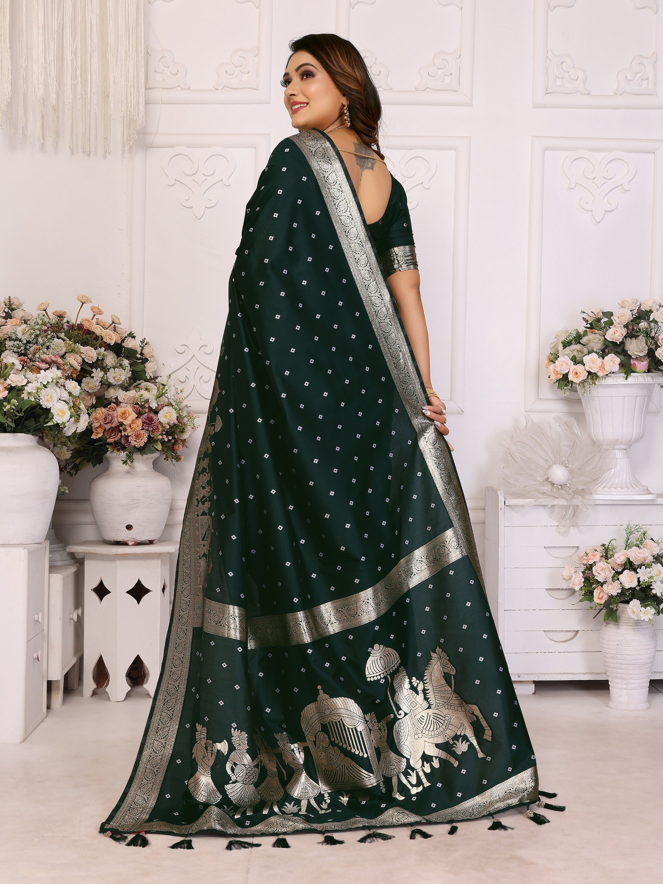 Vedant Vastram Soft Litchi Silk Banarasi Silk Saree - Green - Distacart