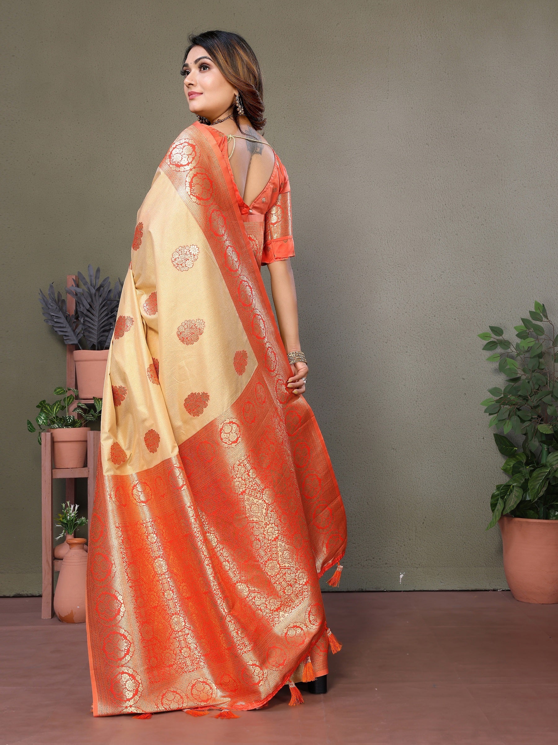 Vedant Vastram Viscose Silk Kanjeevaram Silk Saree - Orange - Distacart
