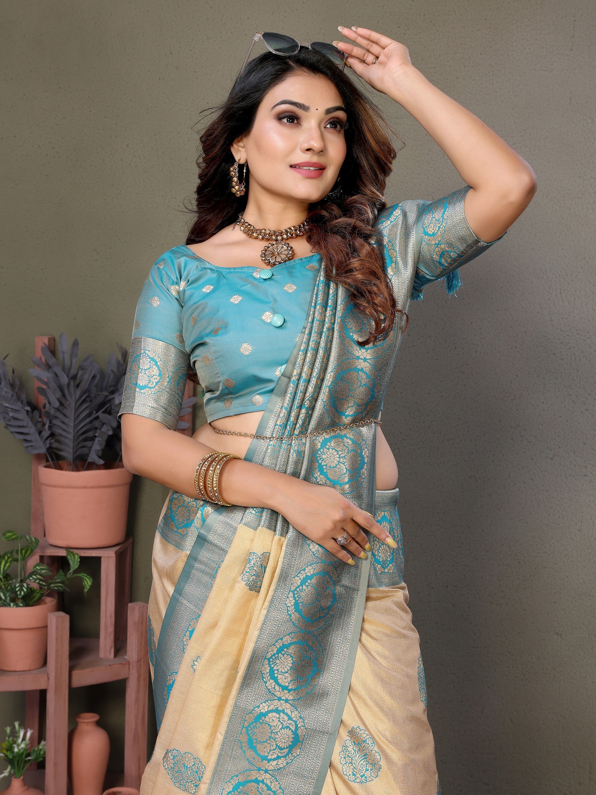 Vedant Vastram Viscose Silk Kanjeevaram Silk Saree - Rama - Distacart