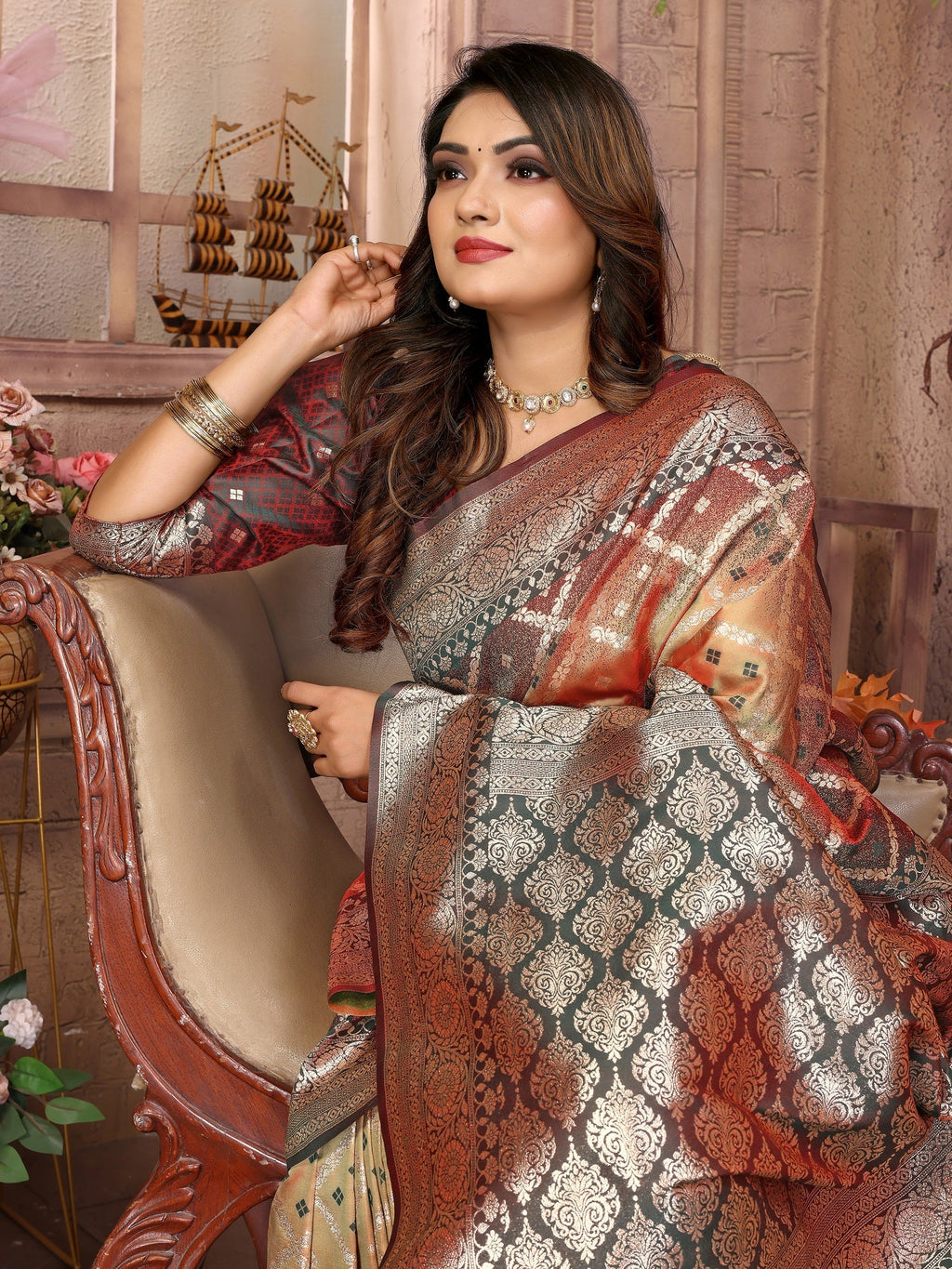 Vedant Vastram Soft Litchi Silk Kanjeevaram Silk Saree - Beige