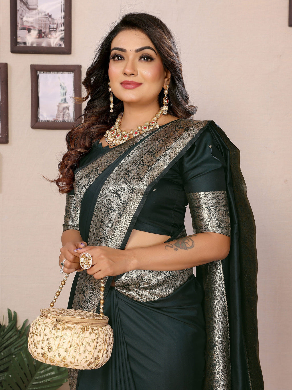 Vedant Vastram Soft Litchi Silk Banarasi Silk Saree - Green - Distacart