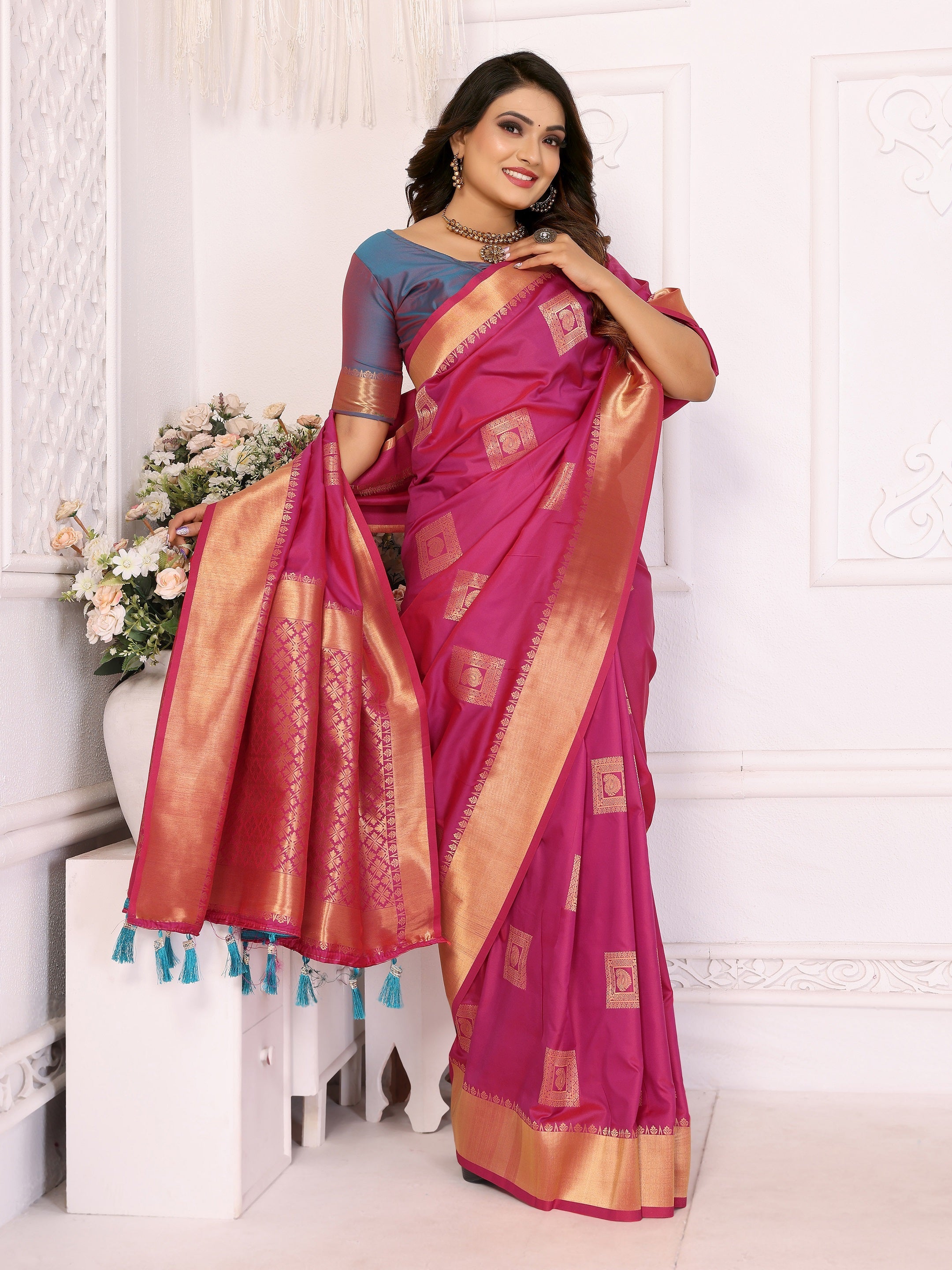 Vedant Vastram Soft Litchi Silk Banarasi Silk Saree - Pink