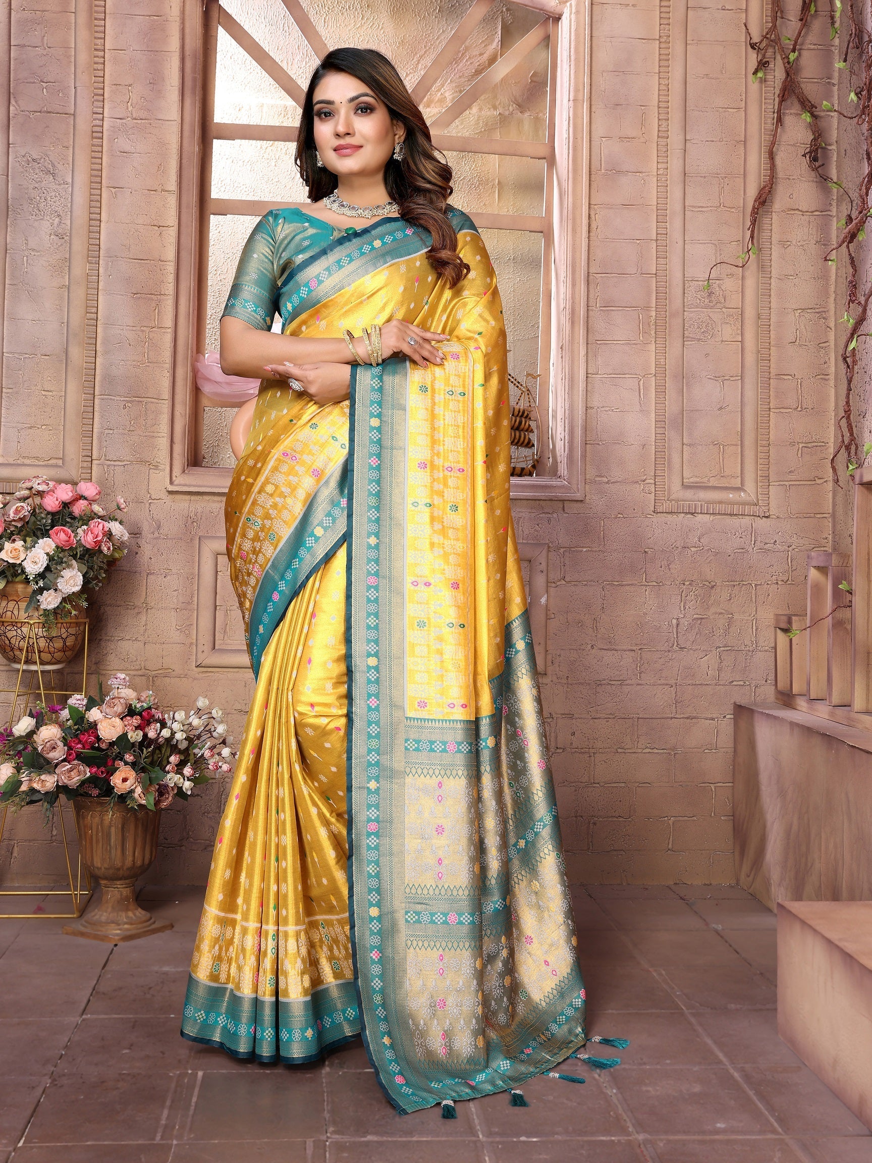 Vedant Vastram Tissue Silk Patola Design Kanjeevaram Silk Saree - Yellow