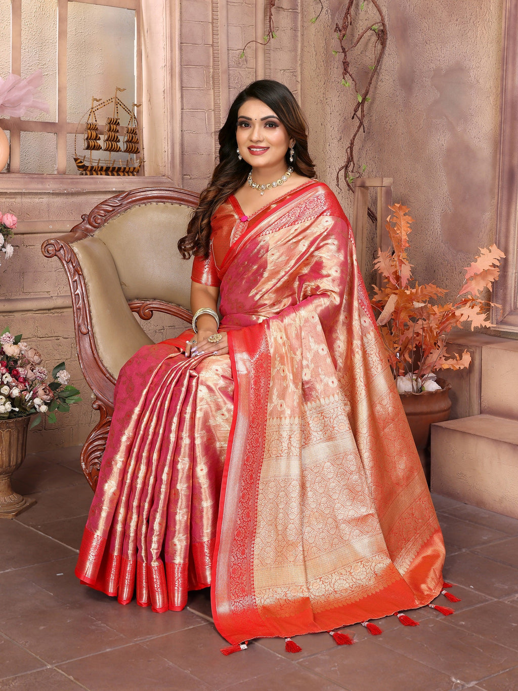 Vedant Vastram Tissue Silk Kanjeevaram Silk Saree - Pink