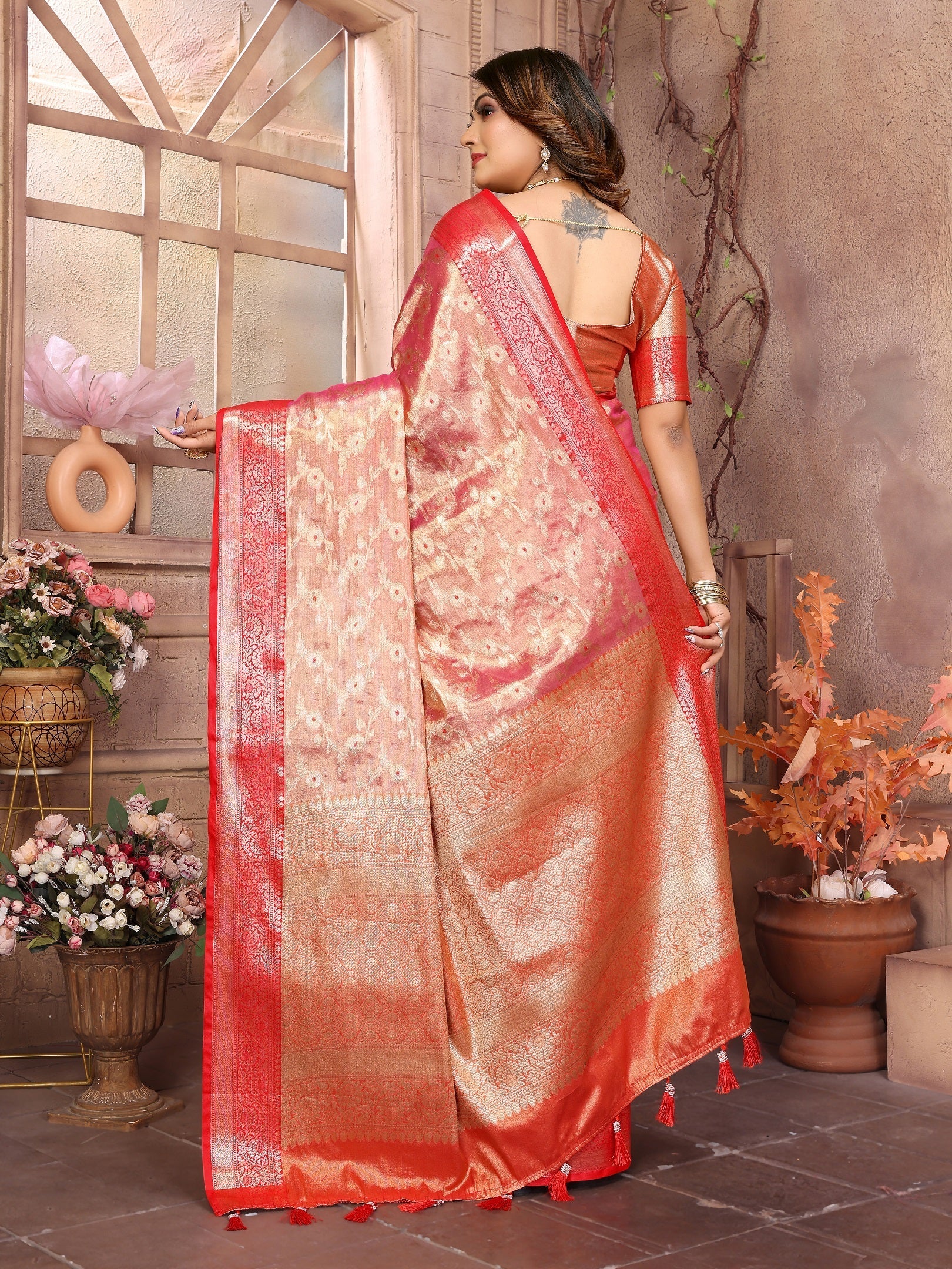 Vedant Vastram Tissue Silk Kanjeevaram Silk Saree - Pink