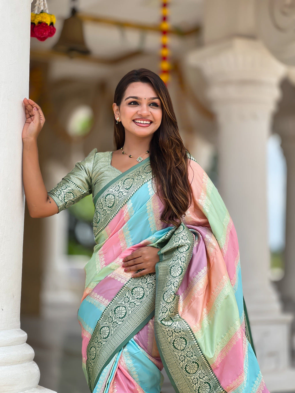Vedant Vastram Soft Litchi Silk Fancy Jacquard Bollywood Saree - Green