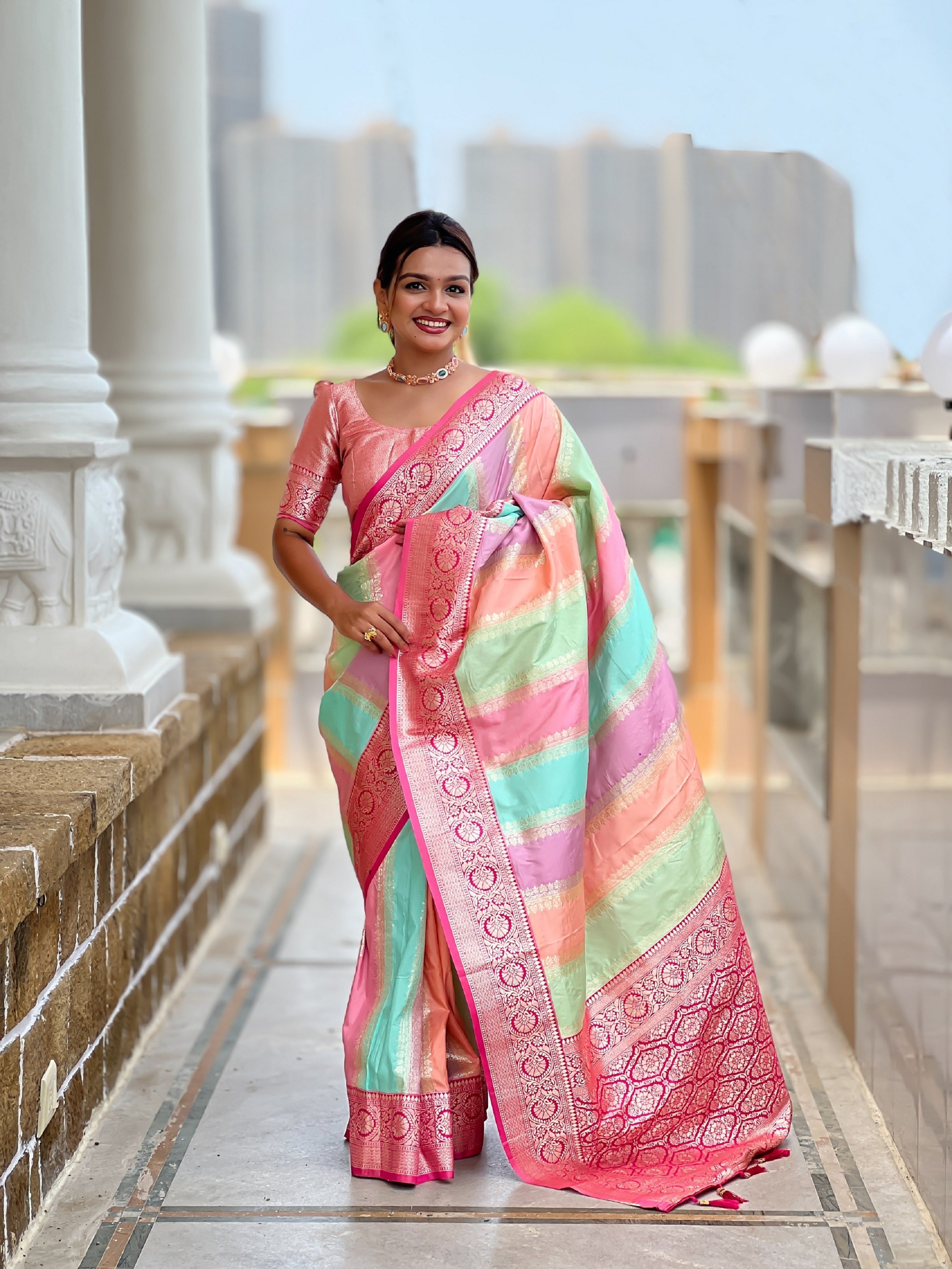 Vedant Vastram Soft Litchi Silk Fancy Jacquard Bollywood Saree - Pink