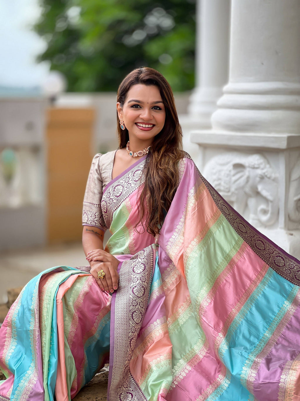 Vedant Vastram Soft Litchi Silk Fancy Jacquard Bollywood Saree - Wine