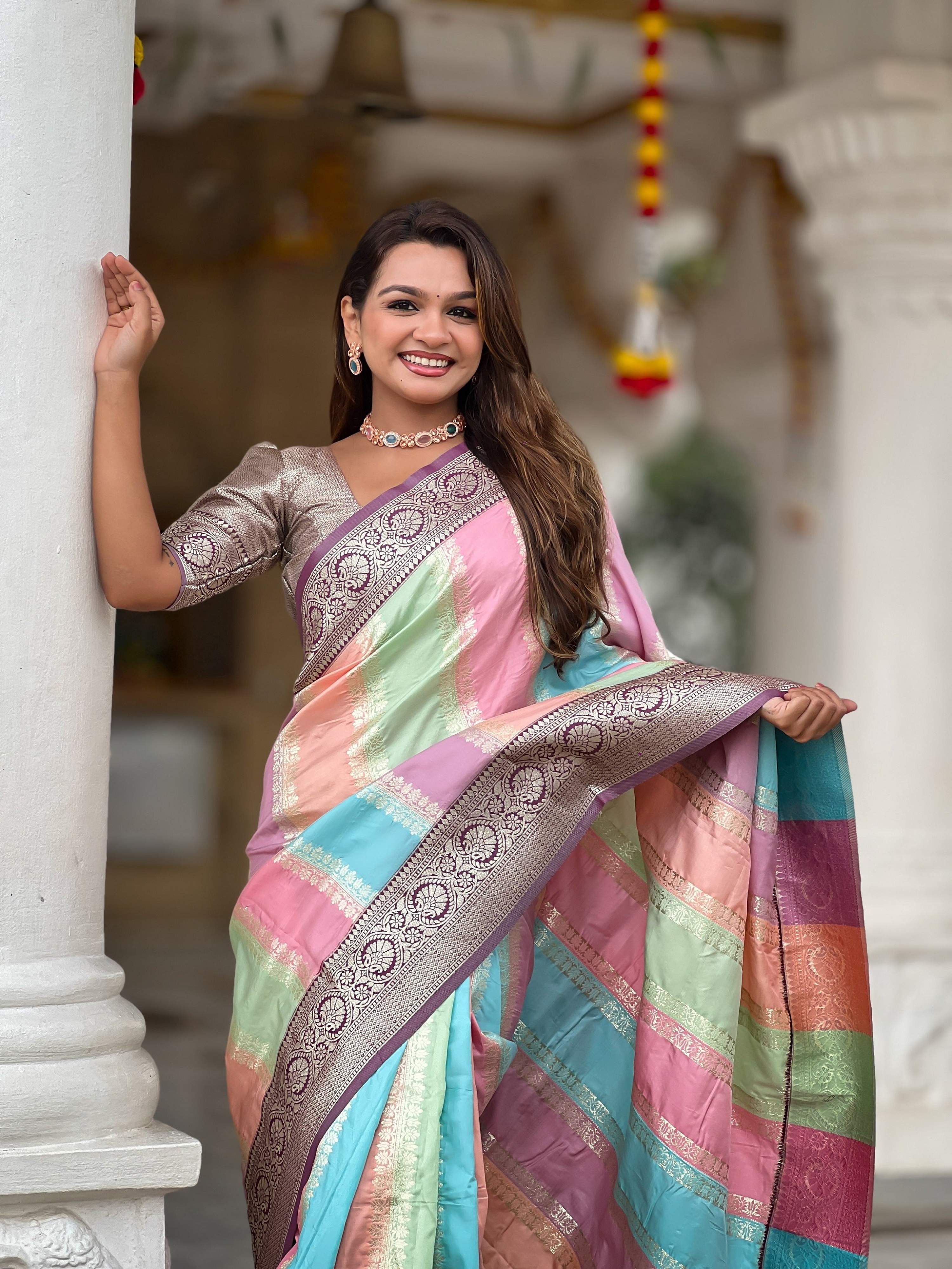 Vedant Vastram Soft Litchi Silk Fancy Jacquard Bollywood Saree - Wine