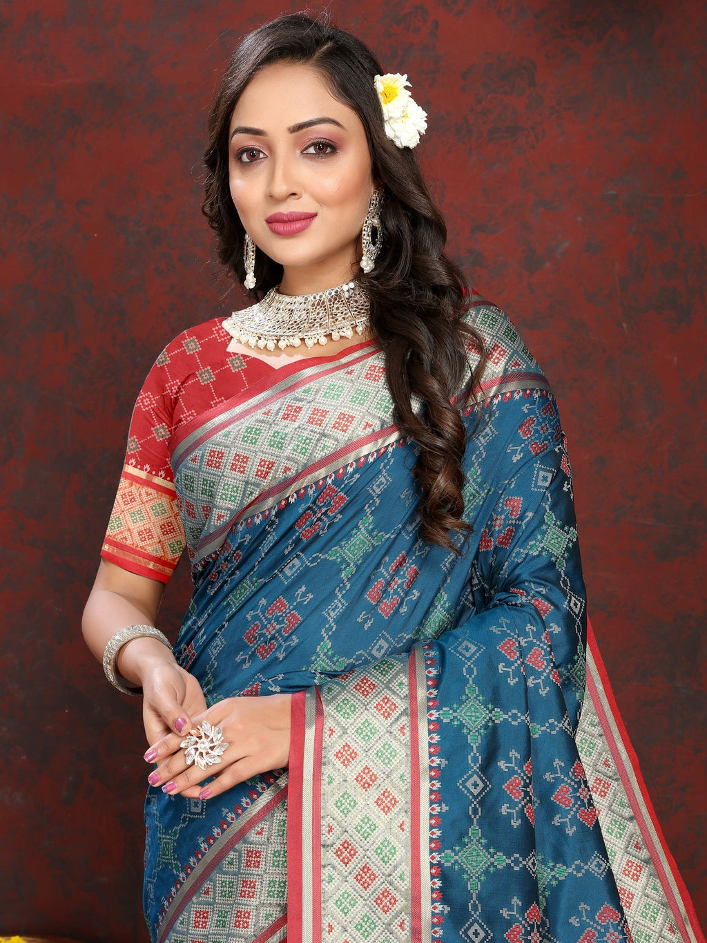 Vedant Vastram Navy Blue Color Kanjeevaram Patola Silk Saree - Navy Blue