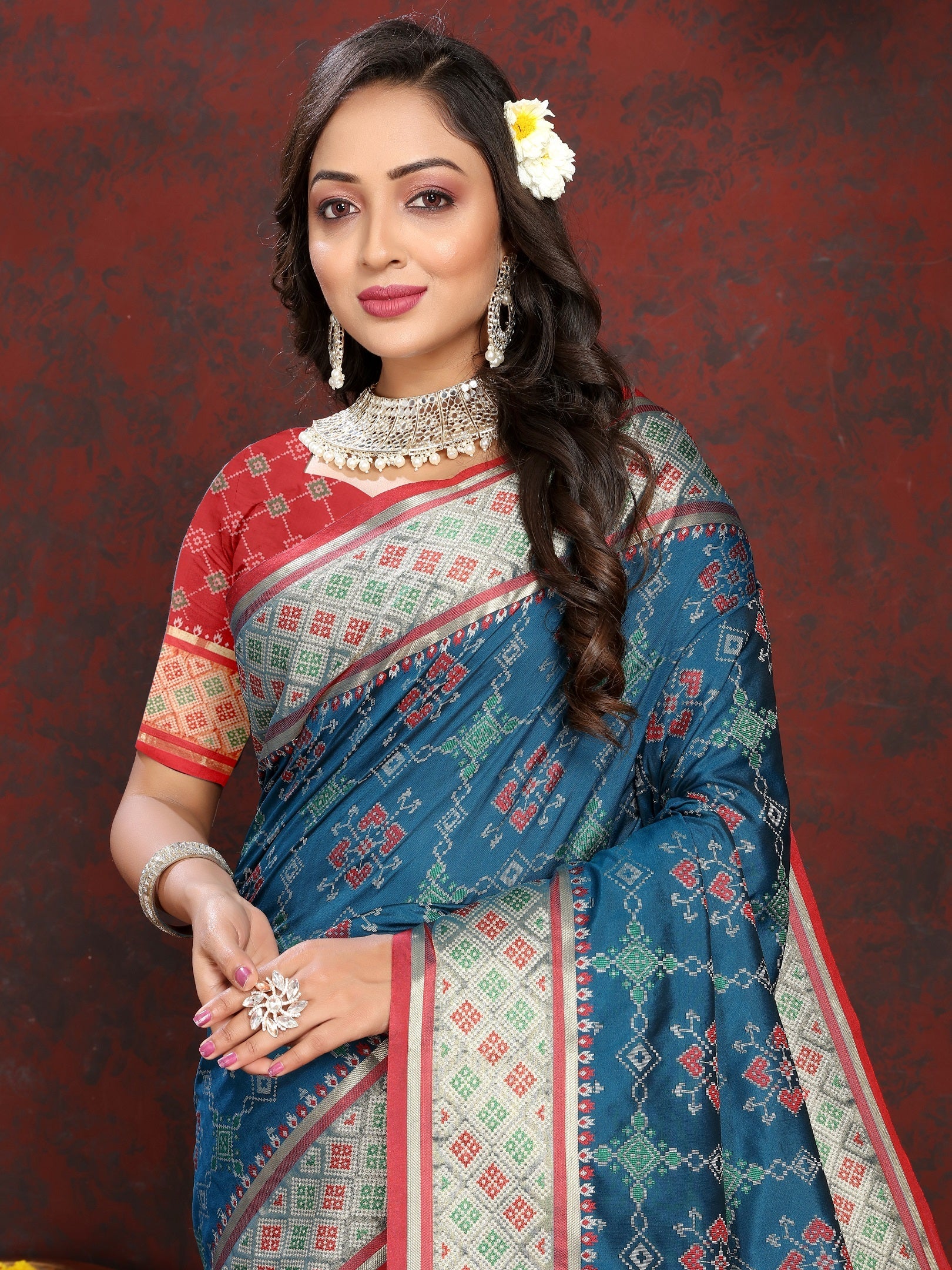 Vedant Vastram Navy Blue Color Kanjeevaram Patola Silk Saree - Navy Blue