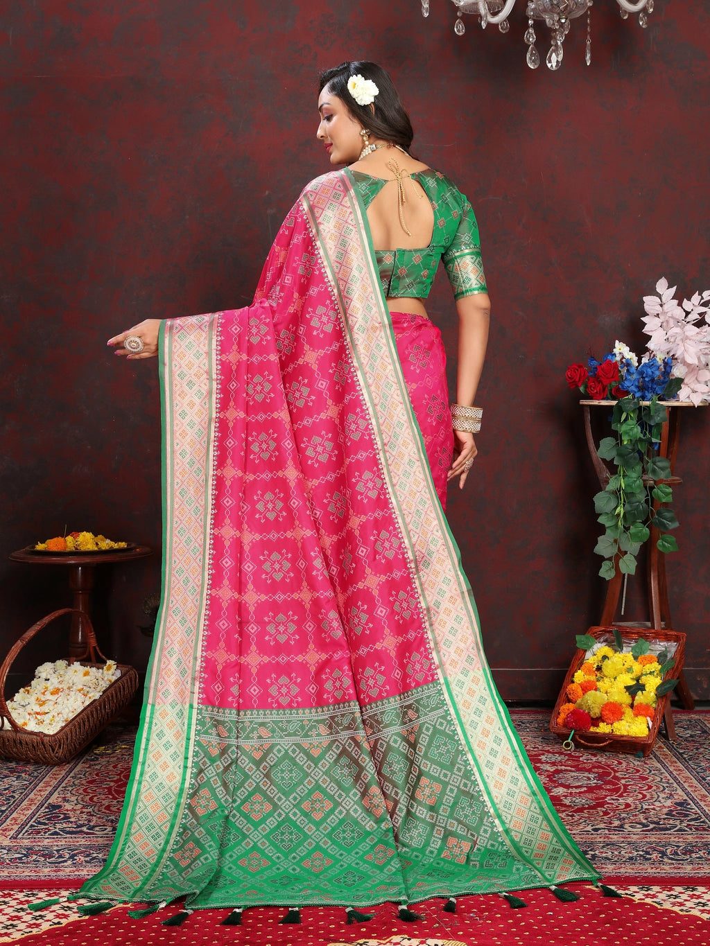 Vedant Vastram Pink Color Kanjeevaram Patola Silk Saree - Pink
