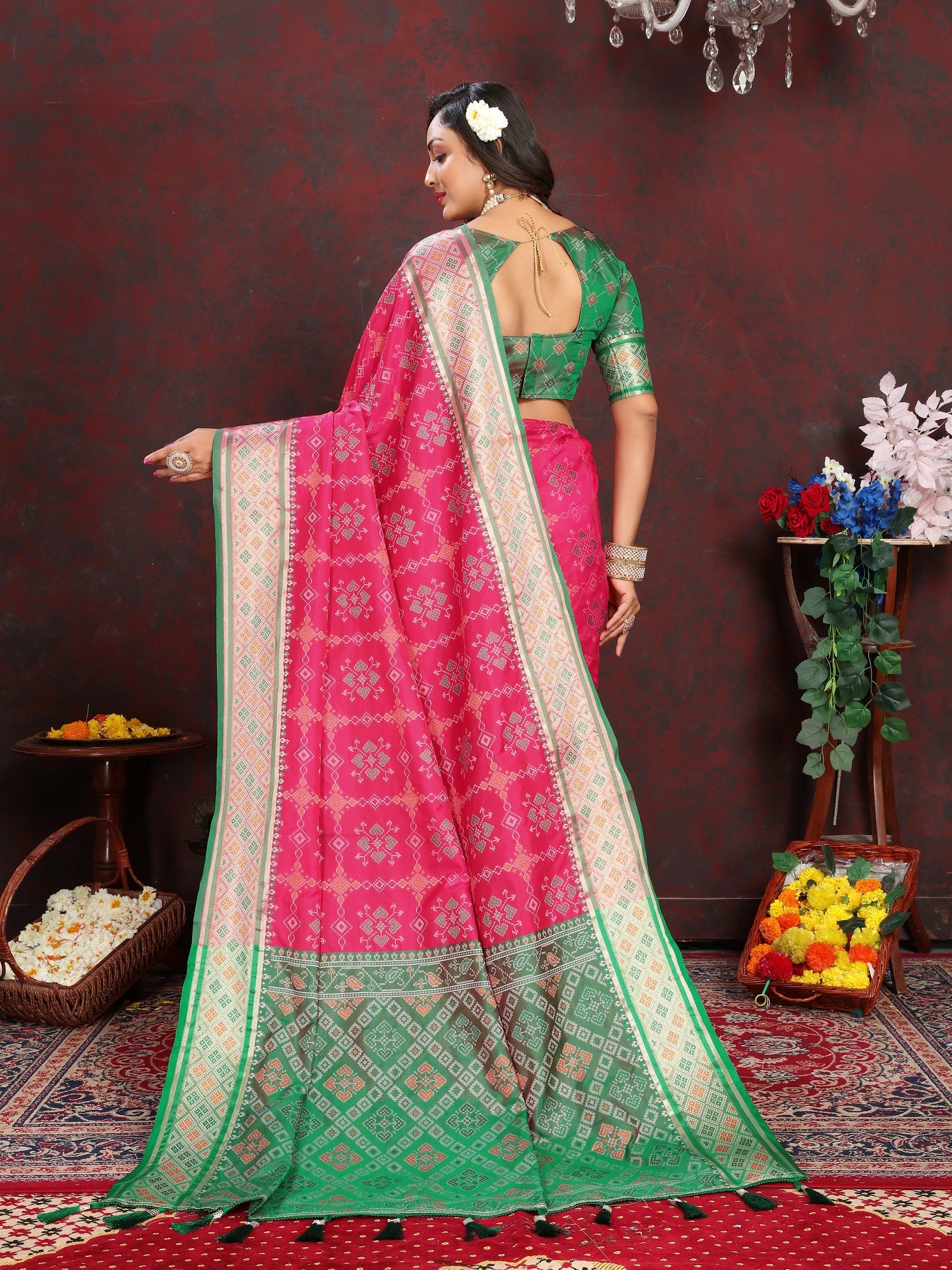 Vedant Vastram Pink Color Kanjeevaram Patola Silk Saree - Pink