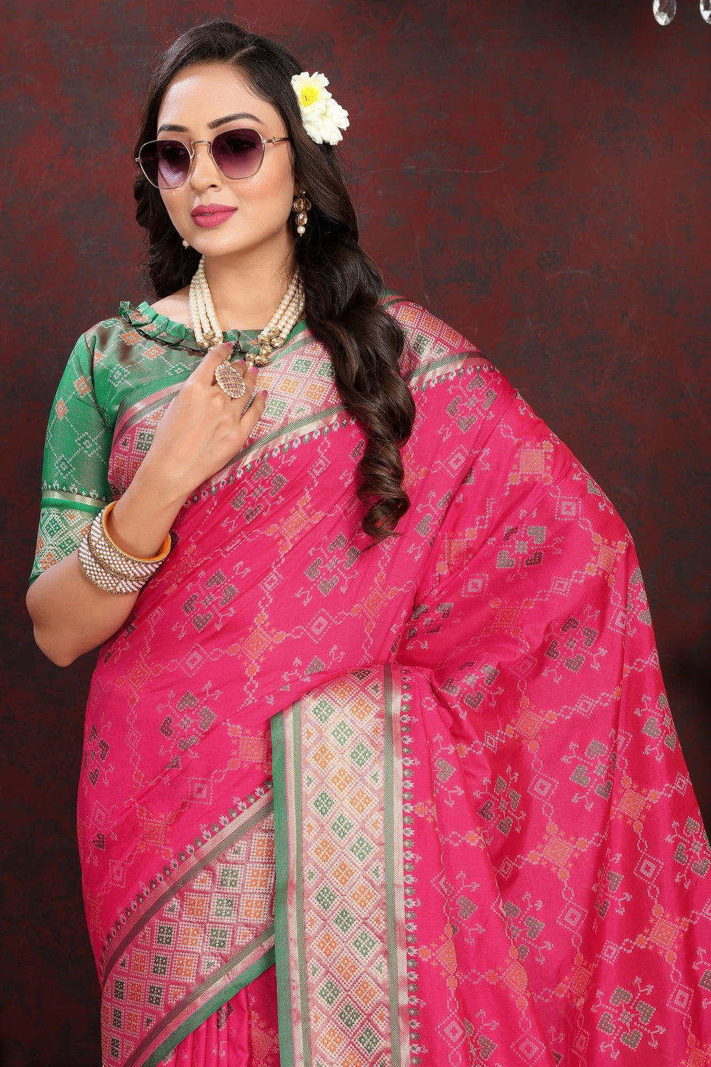 Vedant Vastram Pink Color Kanjeevaram Patola Silk Saree - Pink