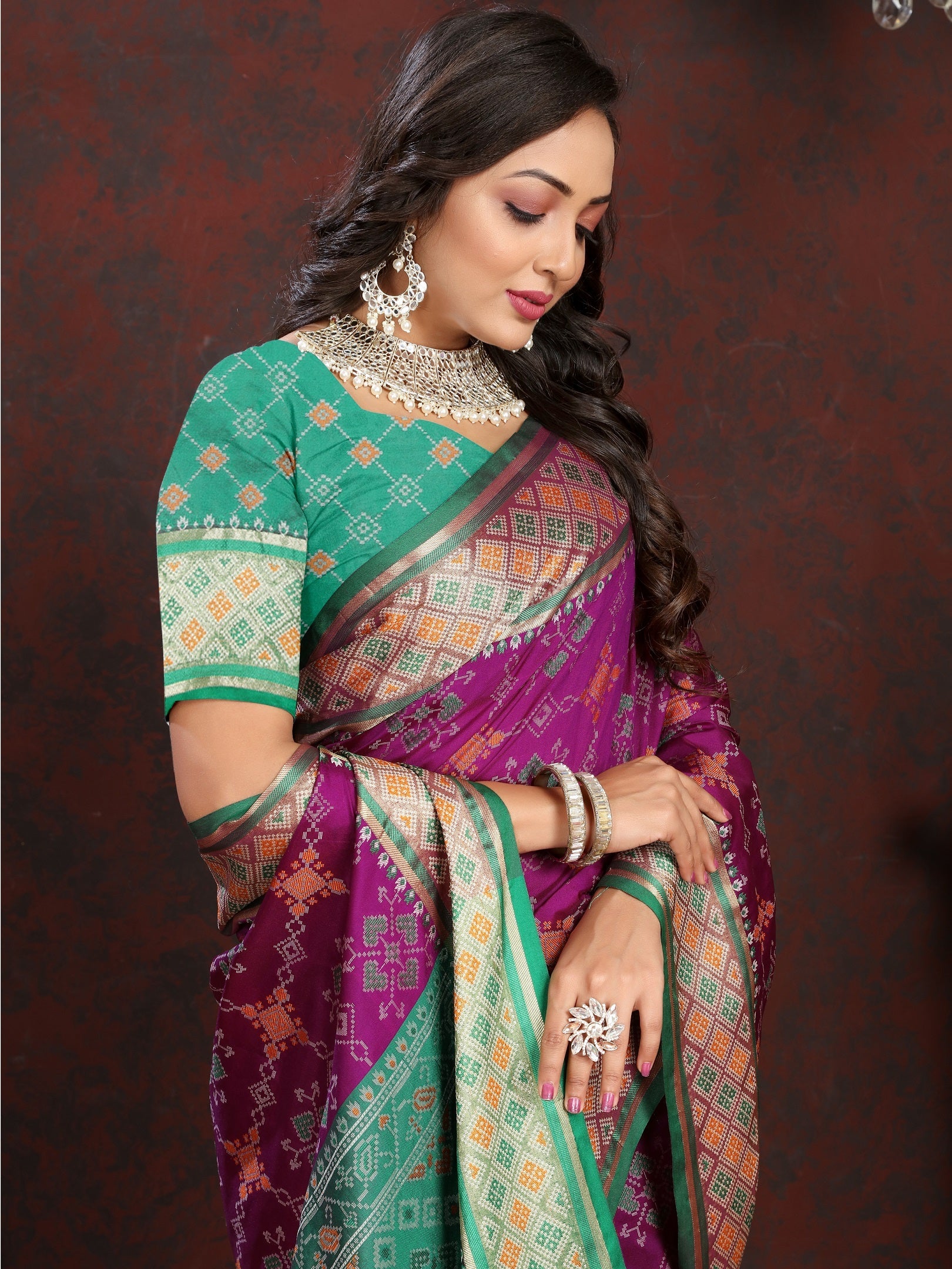 Vedant Vastram Purple Color Kanjeevaram Patola Silk Saree - Purple