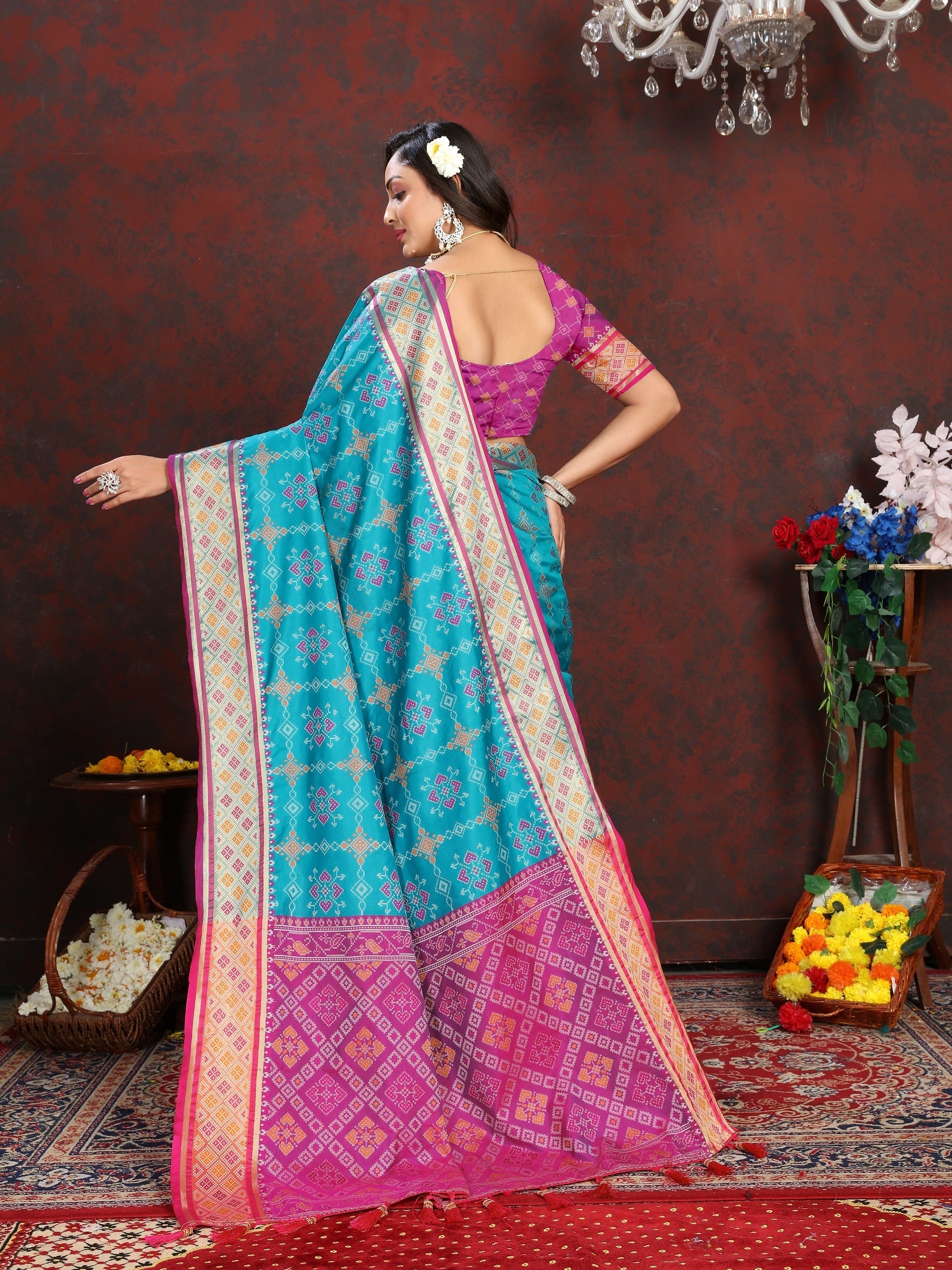 Vedant Vastram Rama Color Kanjeevaram Patola Silk Saree - Rama