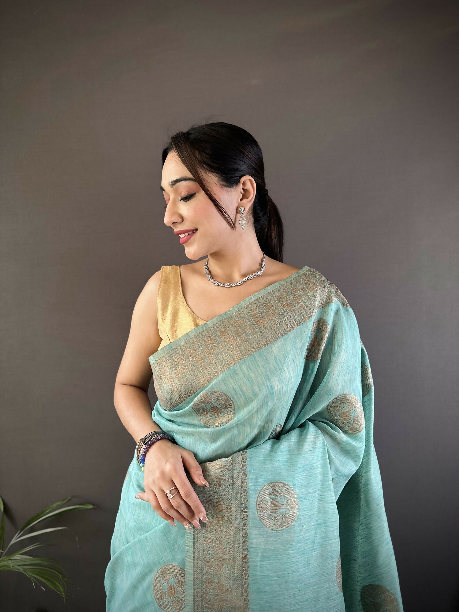Joban Fashion Sky Blue Floral & Paisley Linen Silk Banarasi Saree - Distacart