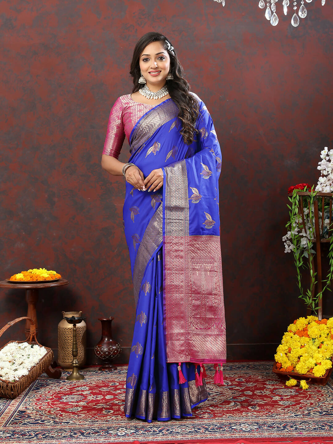 Lorenvalley Fashion Blue Soft Silk Woven Design Zari Weaving Saree