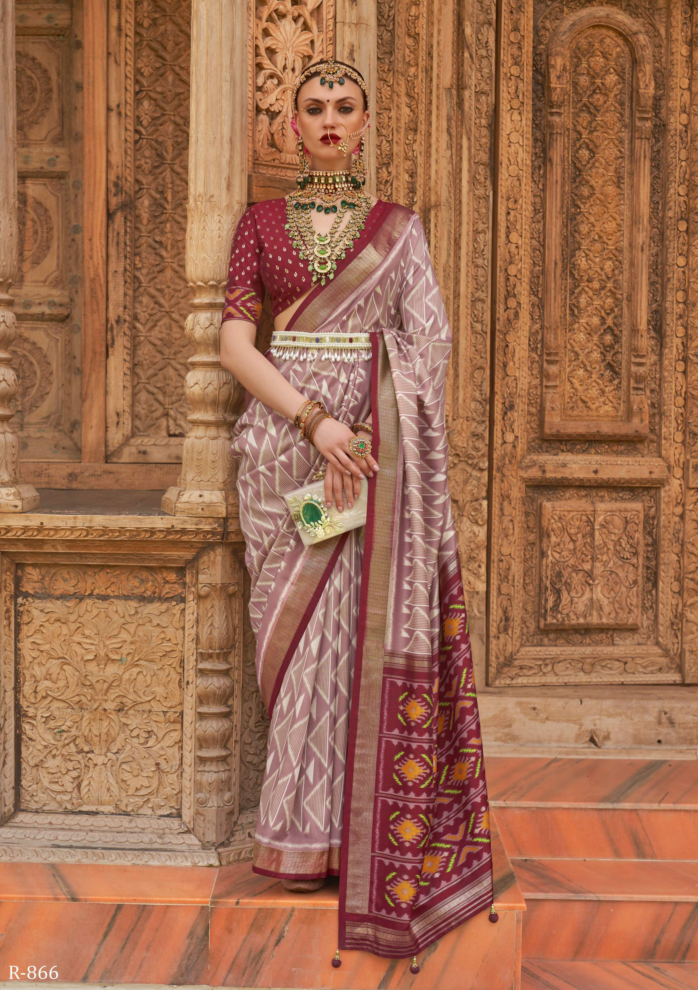 Lavender Silk Geometric Printed Saree With Unstitched Blouse Piece - Aanchal