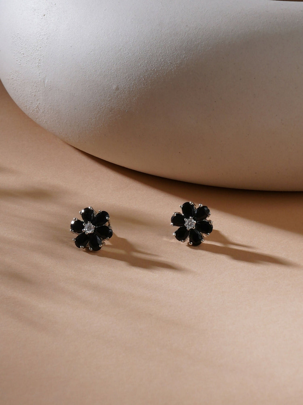 stone stud (Black and white) - Ruby Raang - Distacart