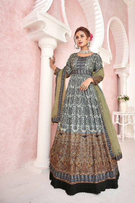 Everywhere Designer Black Dola Silk Gown With Dupatta - Anbazaar