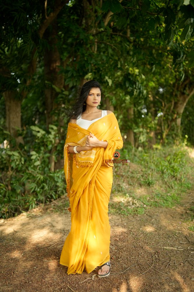 khanduapata White & Mustard Yellow Leaf Pattern Cotton Saree For Women - Distacart